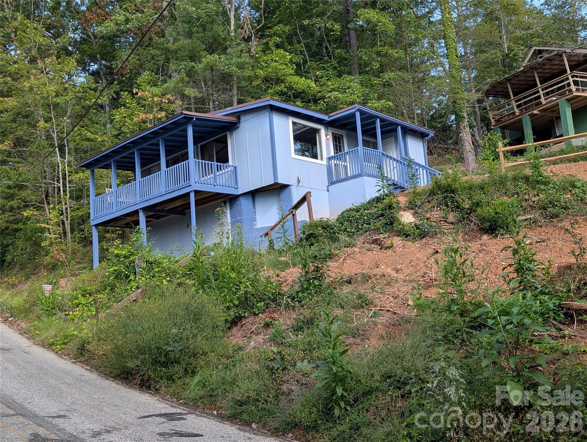 main property photo 23