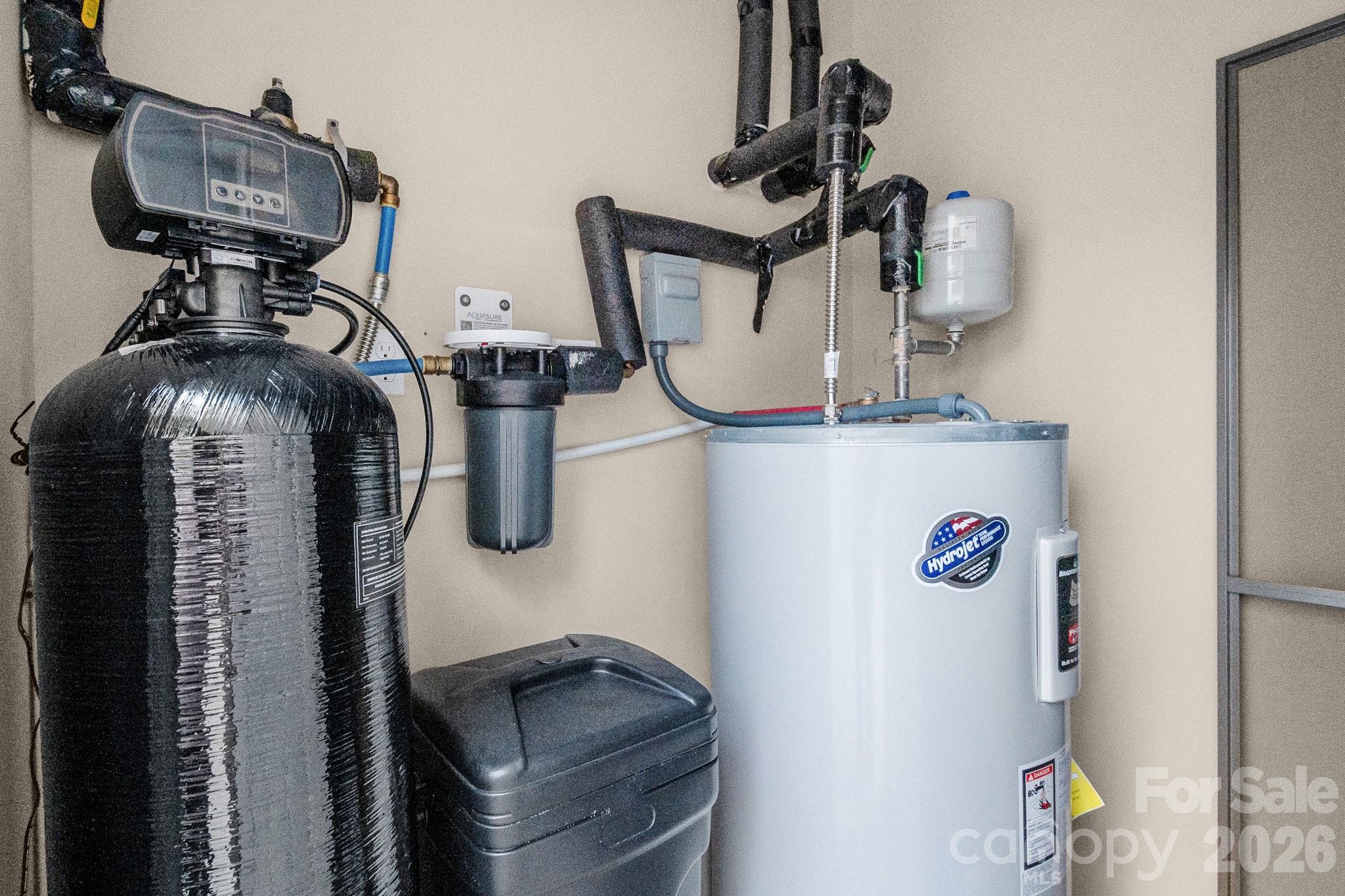 main property photo 31
