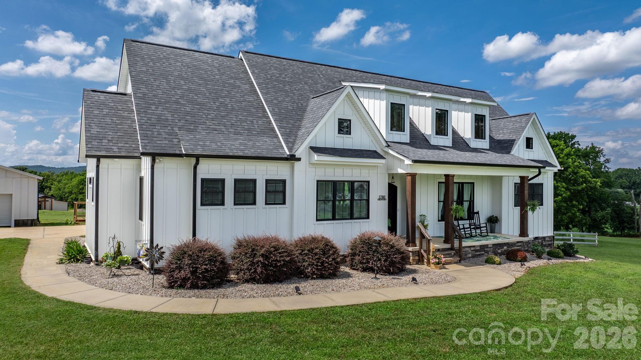 main property photo 14