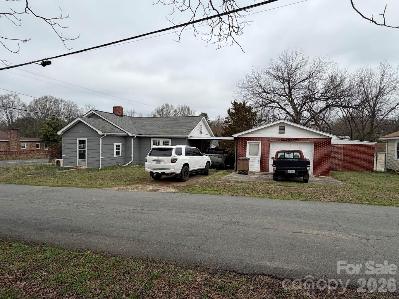 main property photo 13