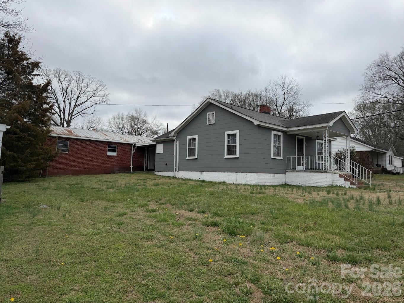main property photo 9