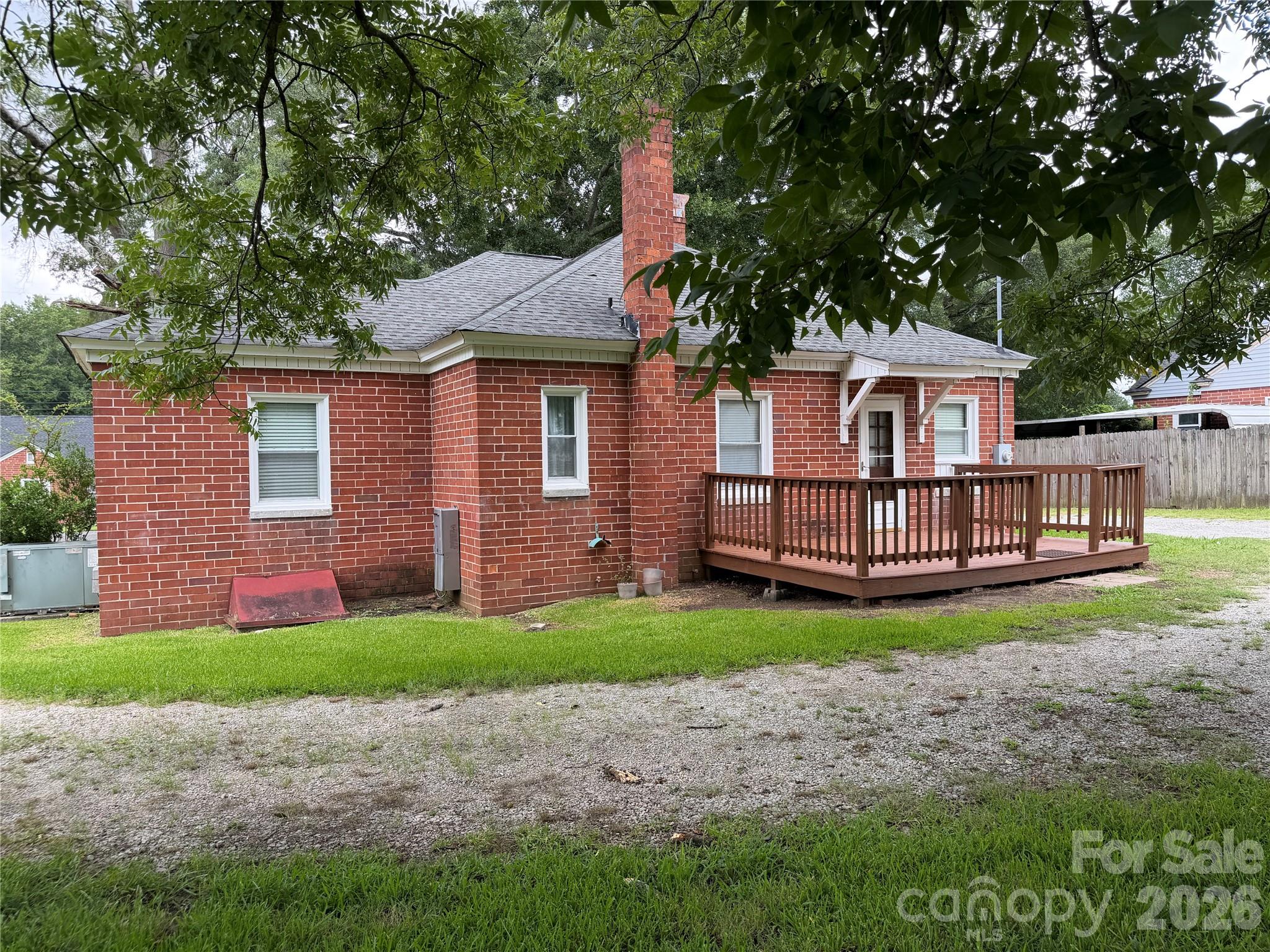 main property photo 20