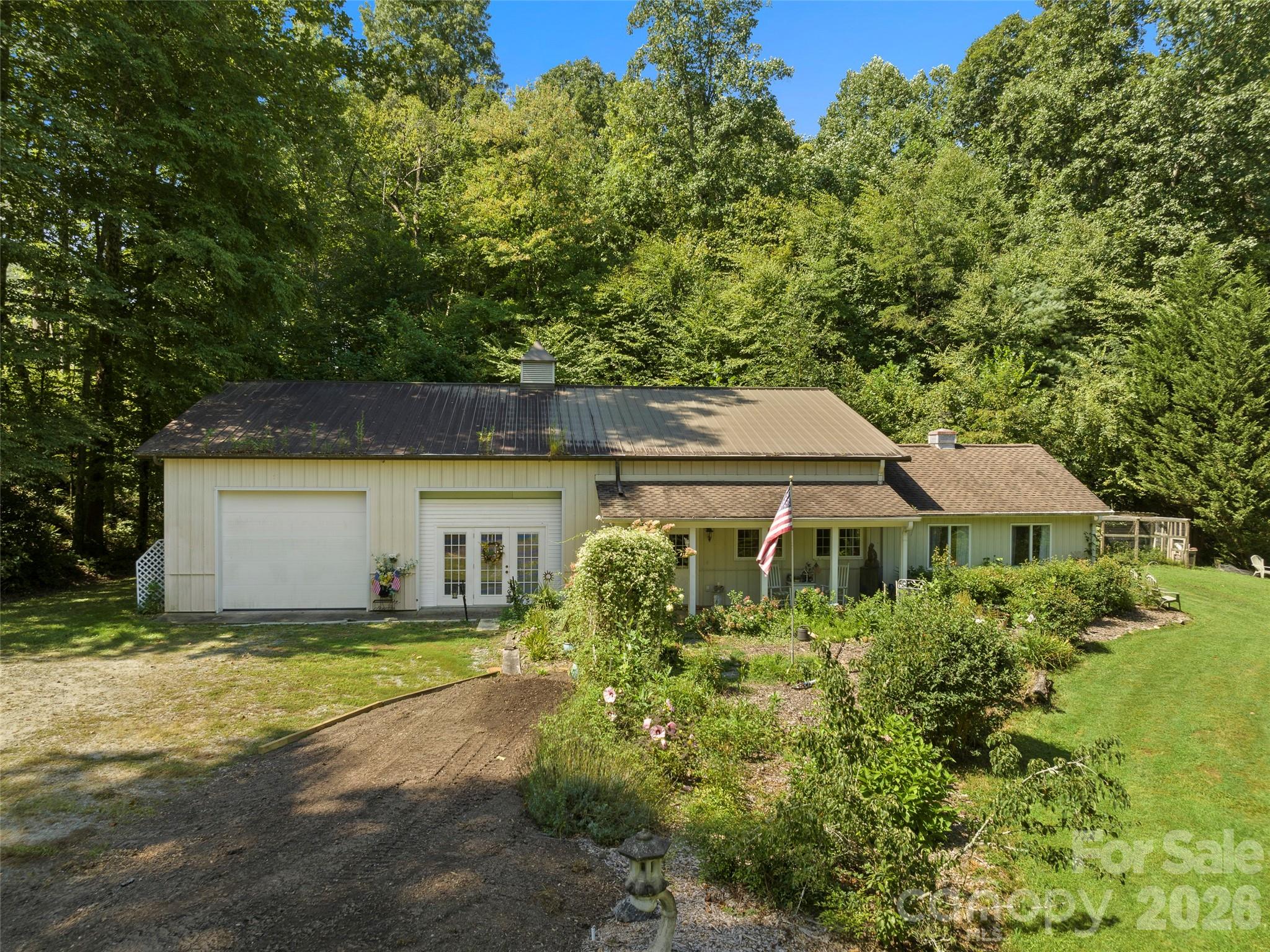 main property photo 25