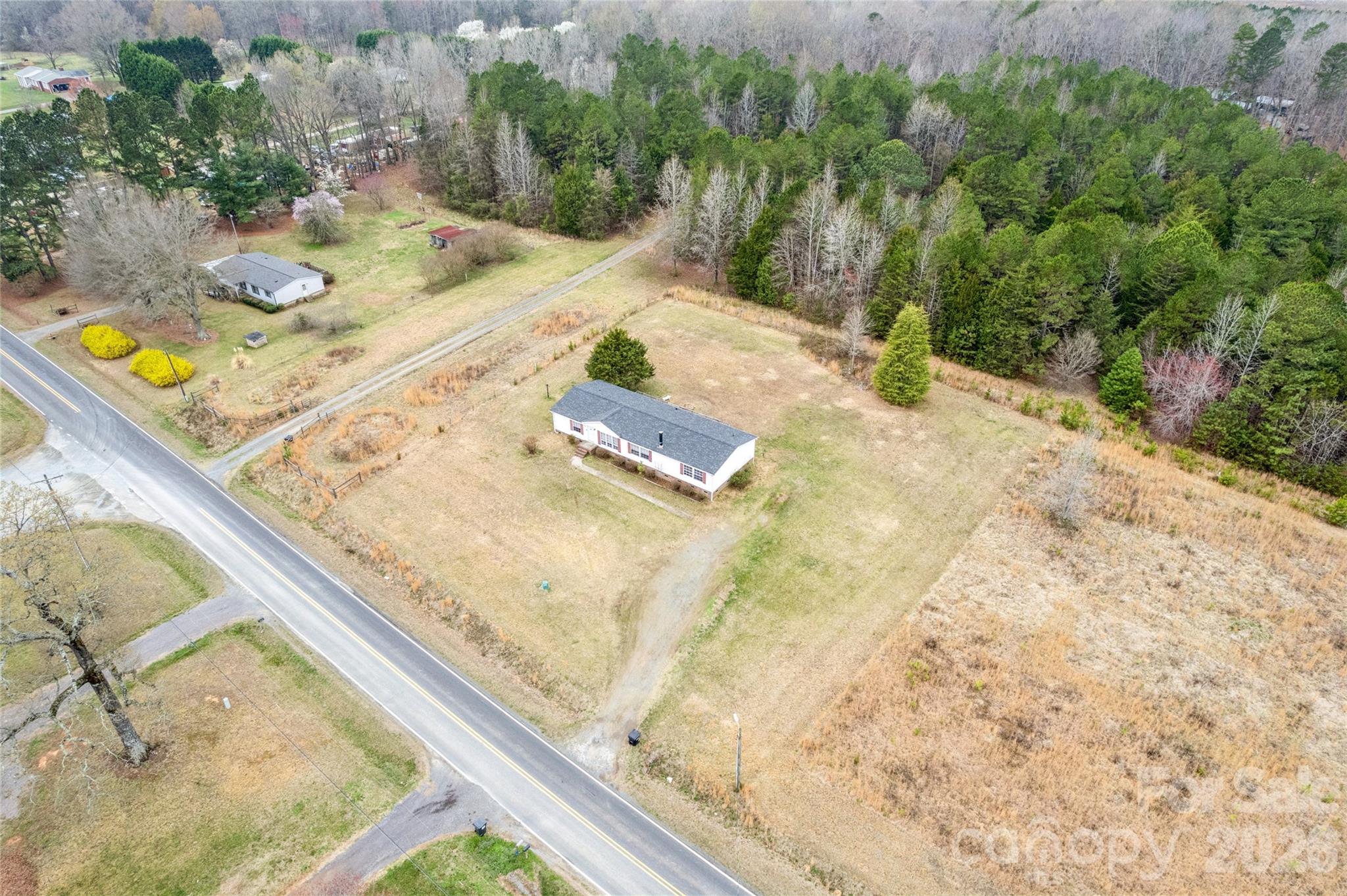 main property photo 33