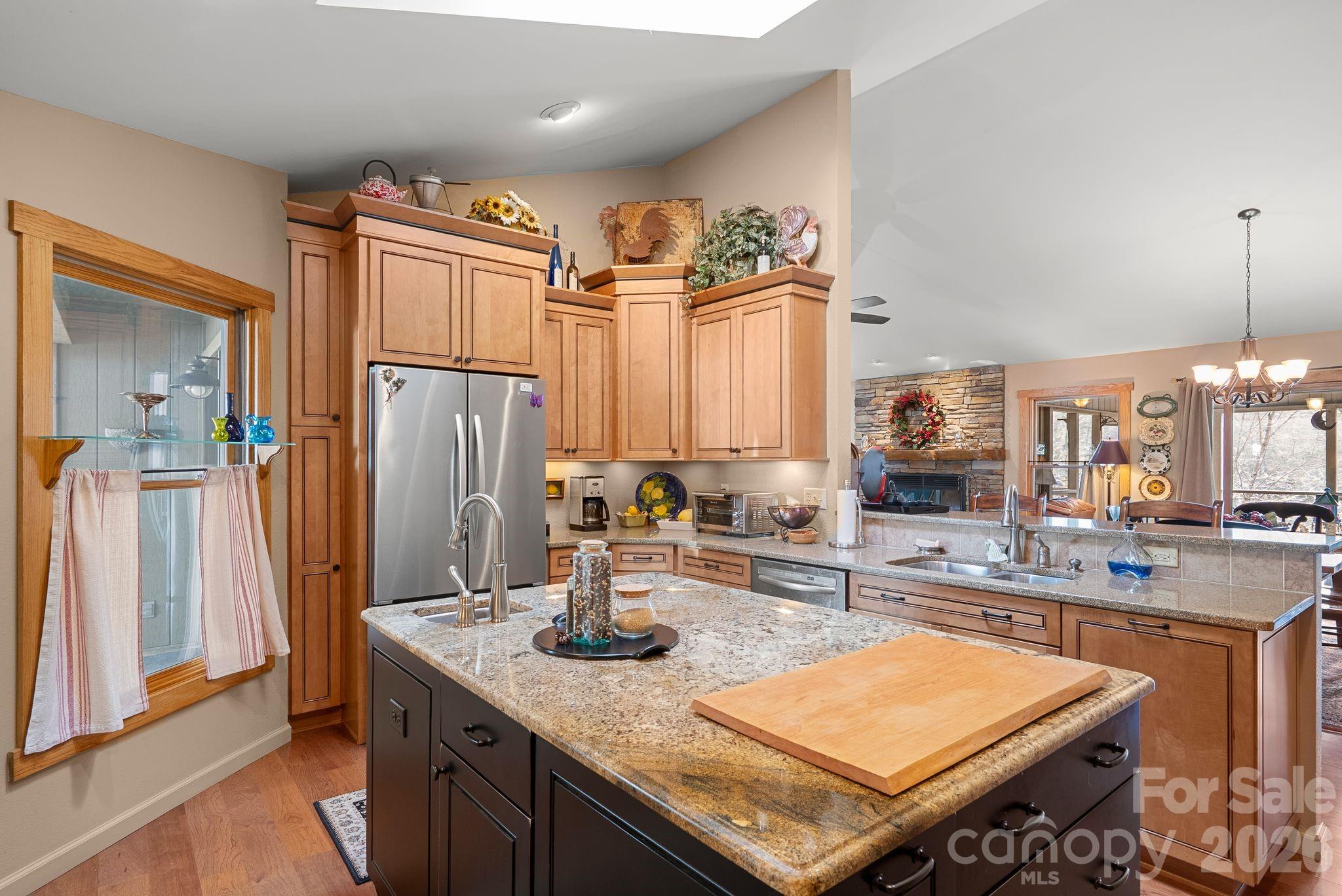 main property photo 13