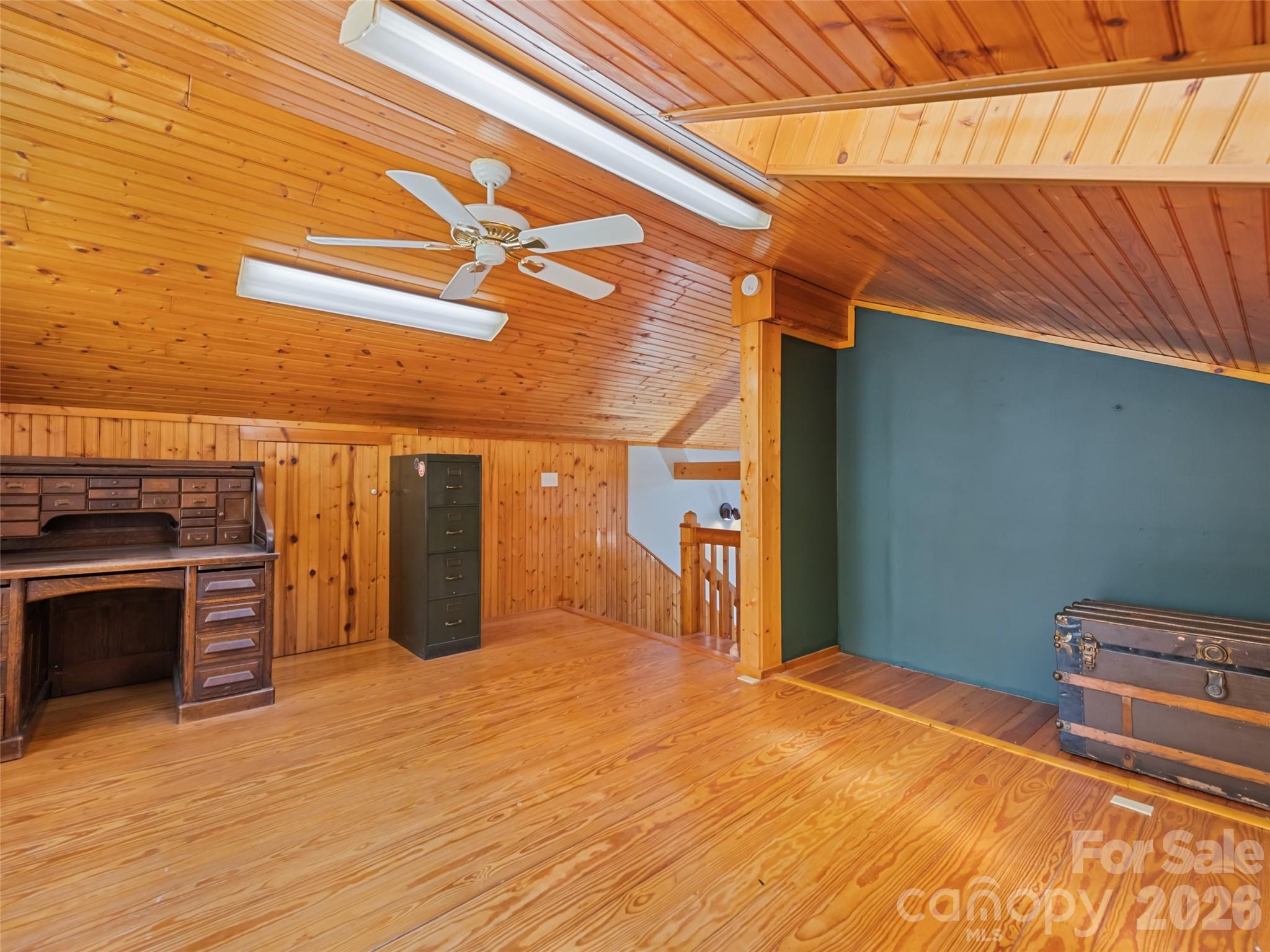 main property photo 10