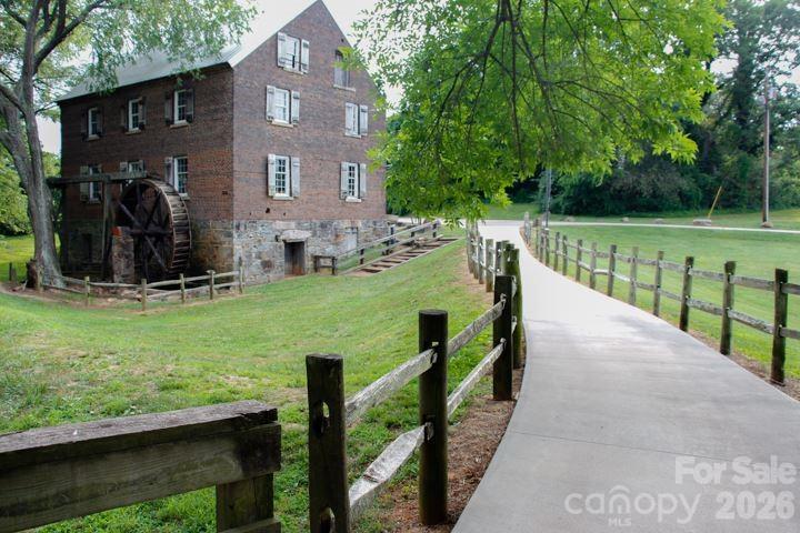 main property photo 27