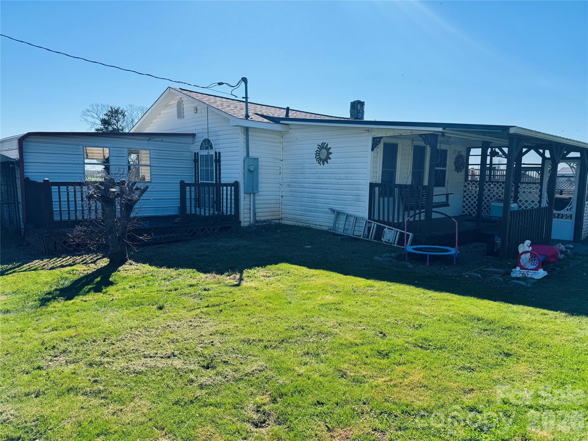 main property photo 5