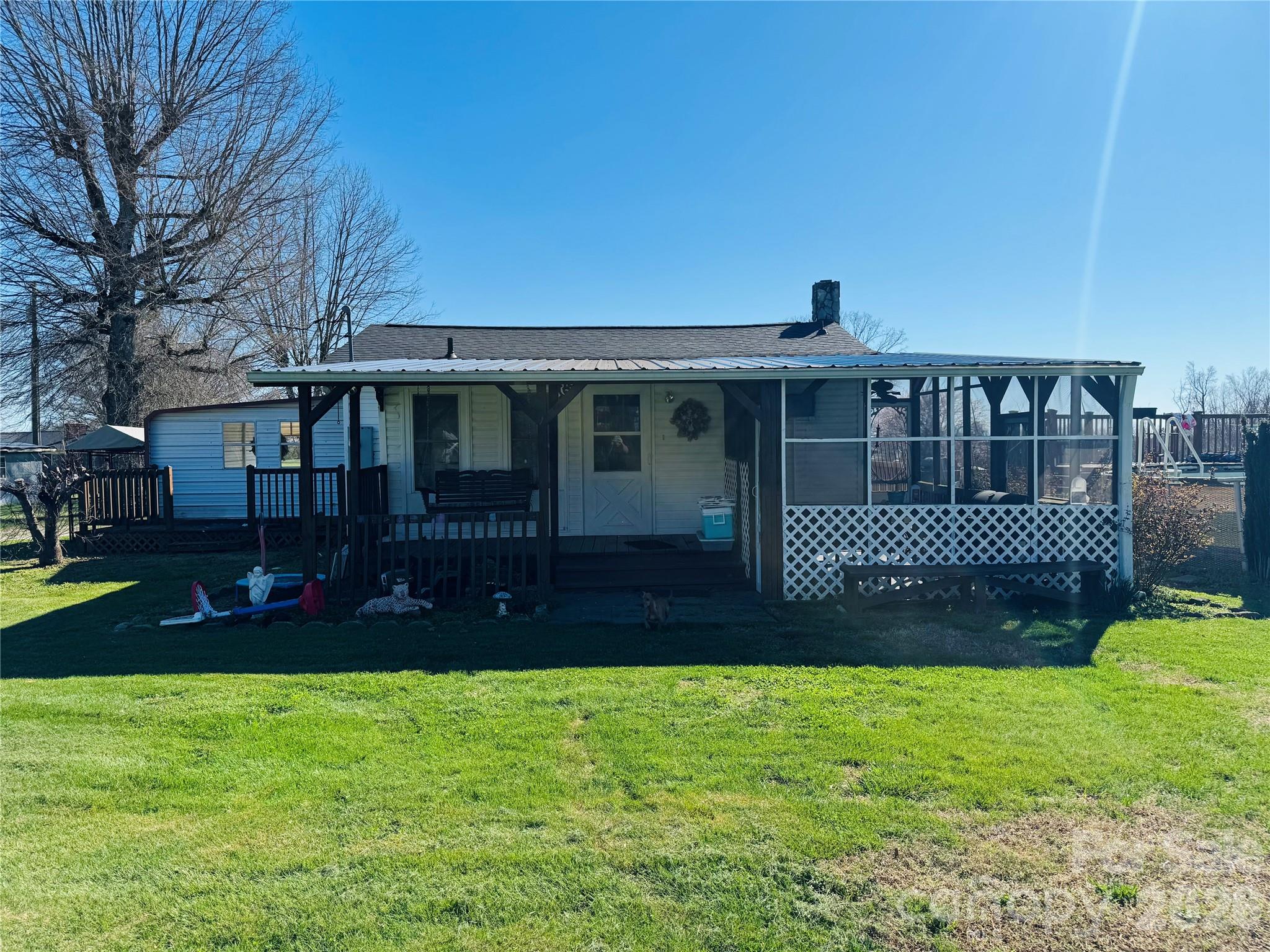 main property photo 6