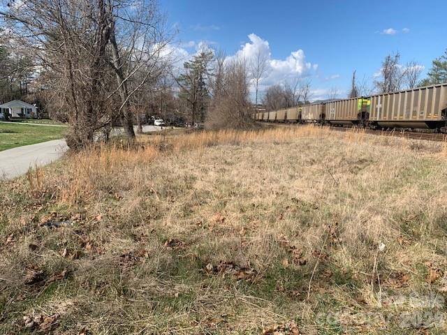 main property photo 13