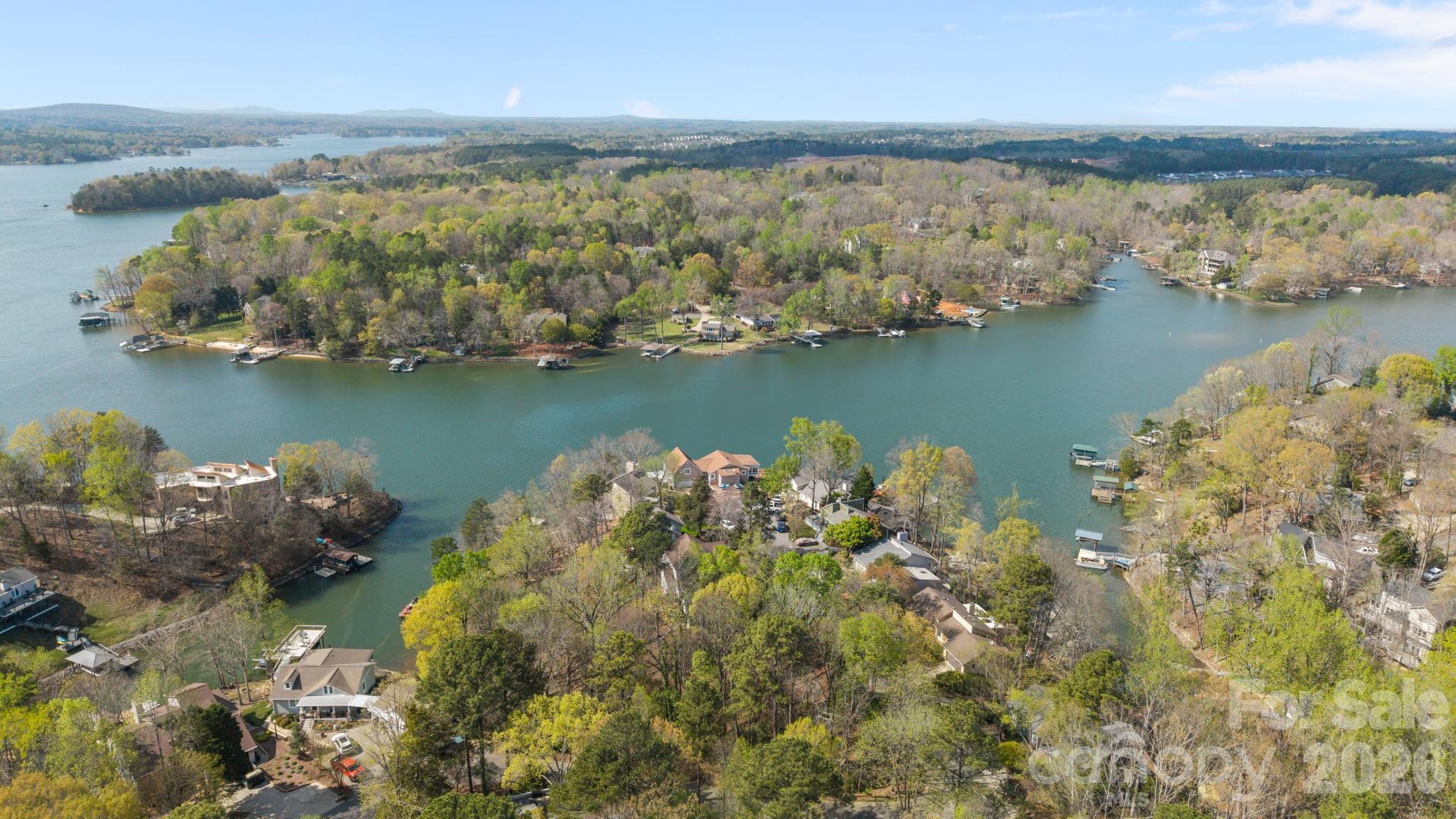 main property photo 40