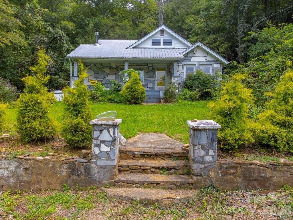 main property photo 13