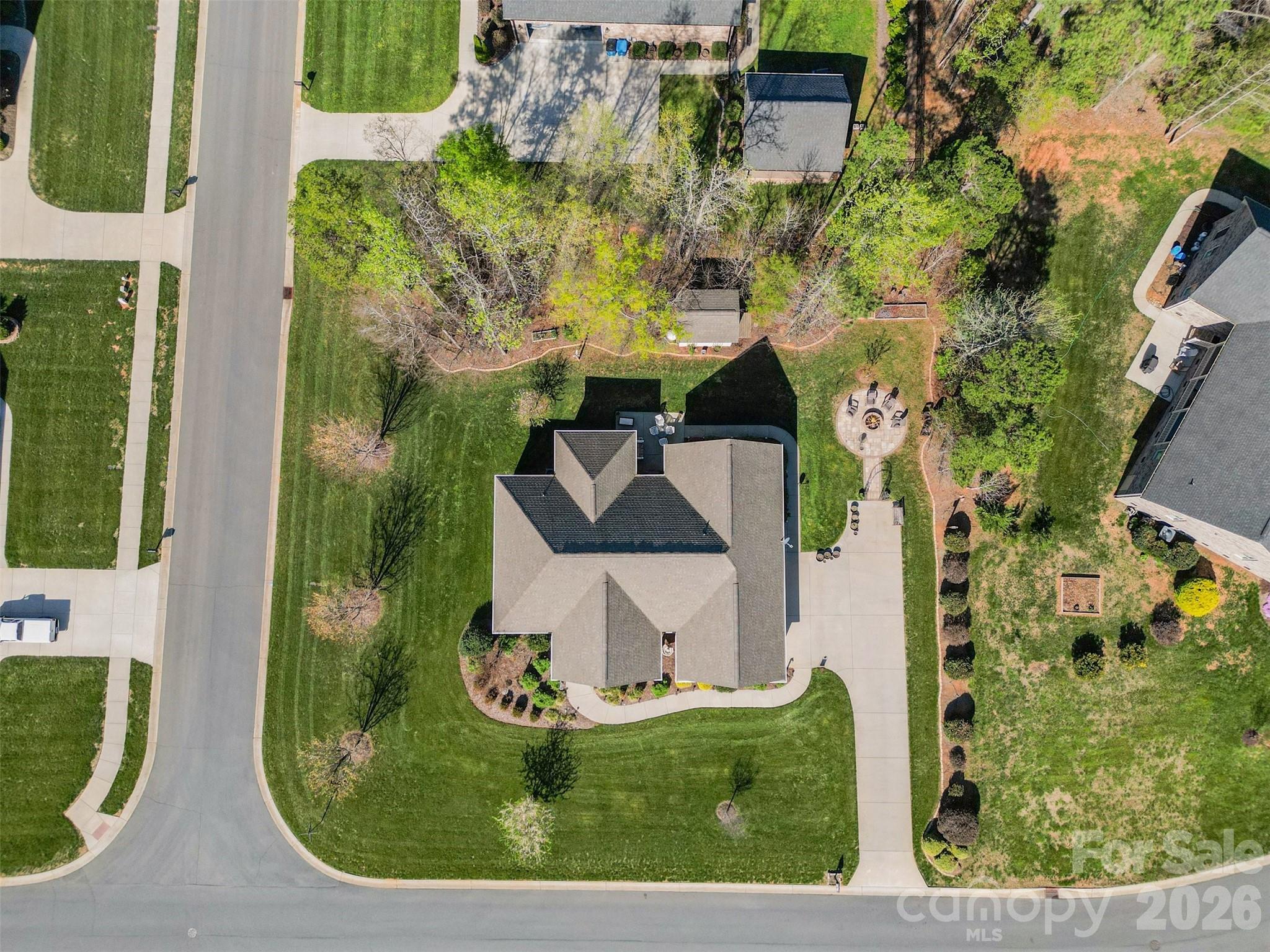 main property photo 40