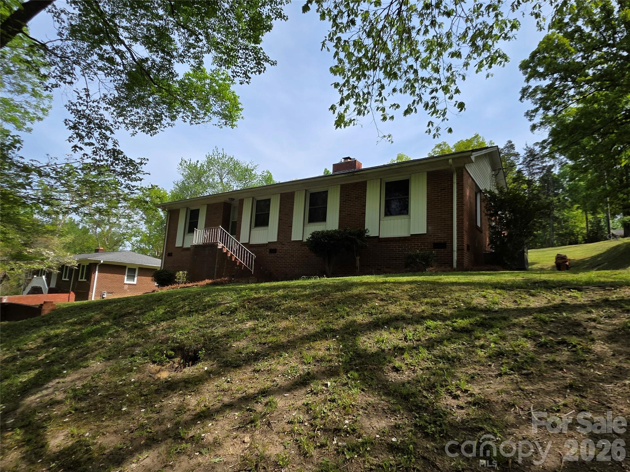 main property photo 7