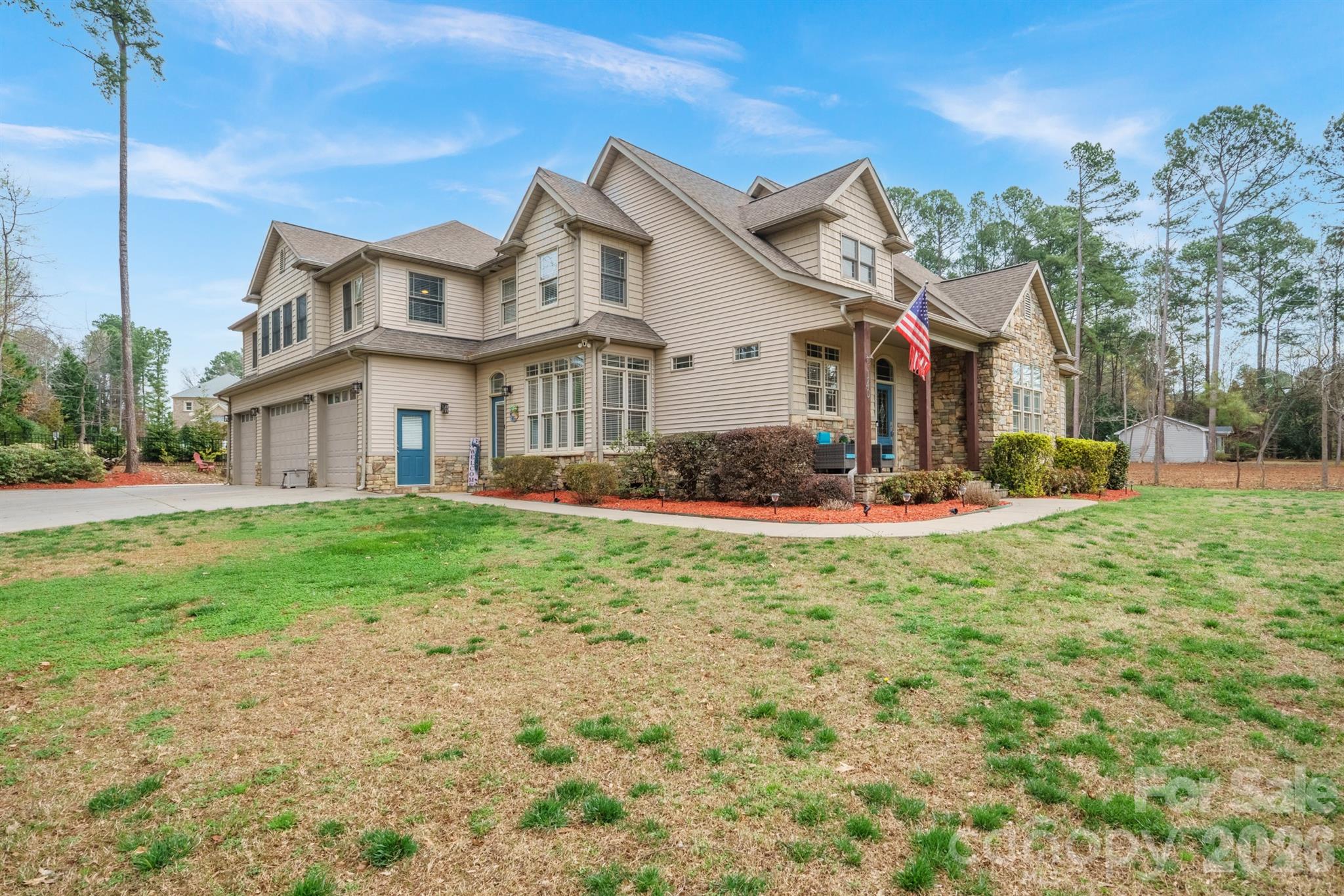 main property photo 3