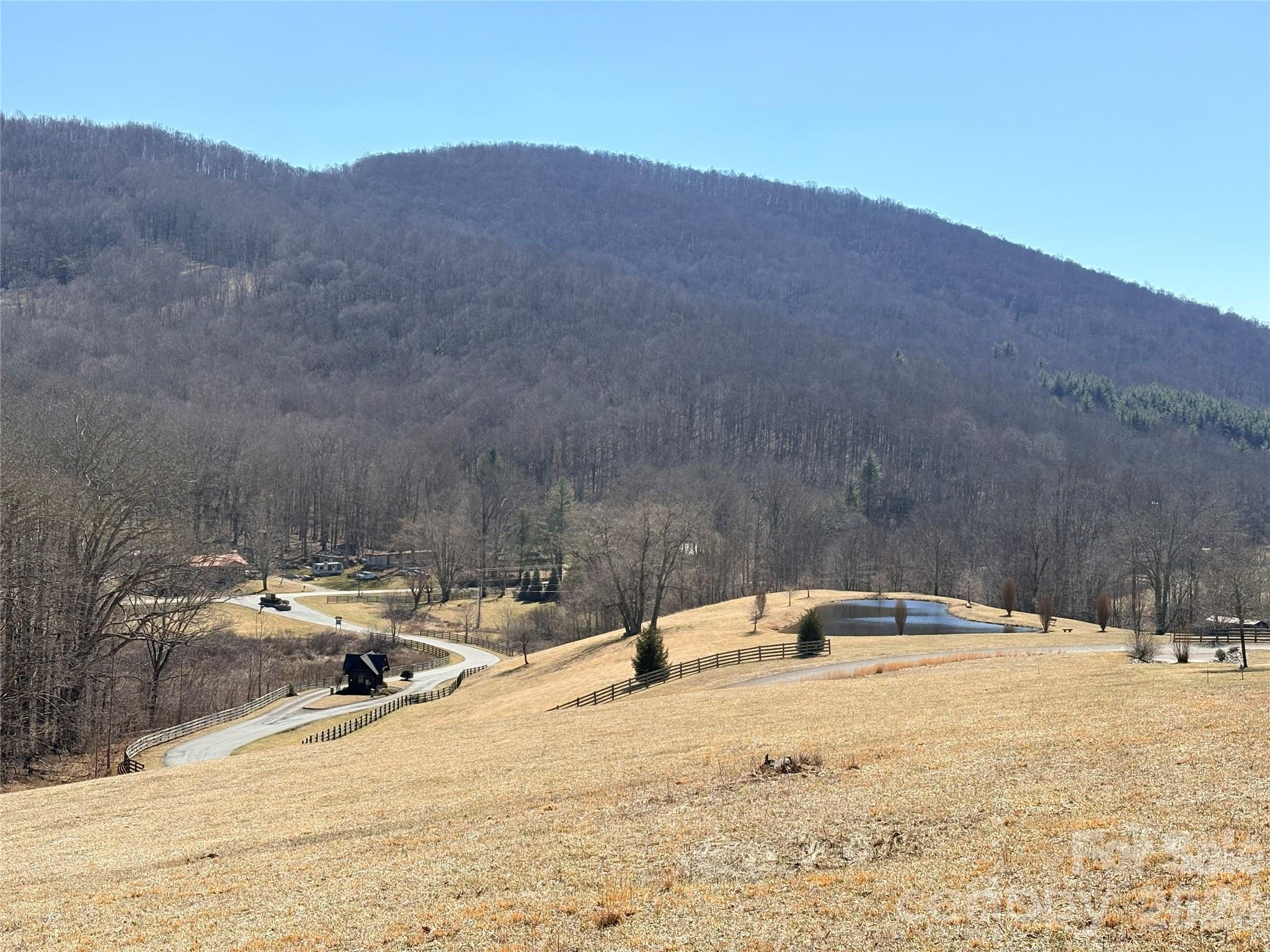 main property photo 17
