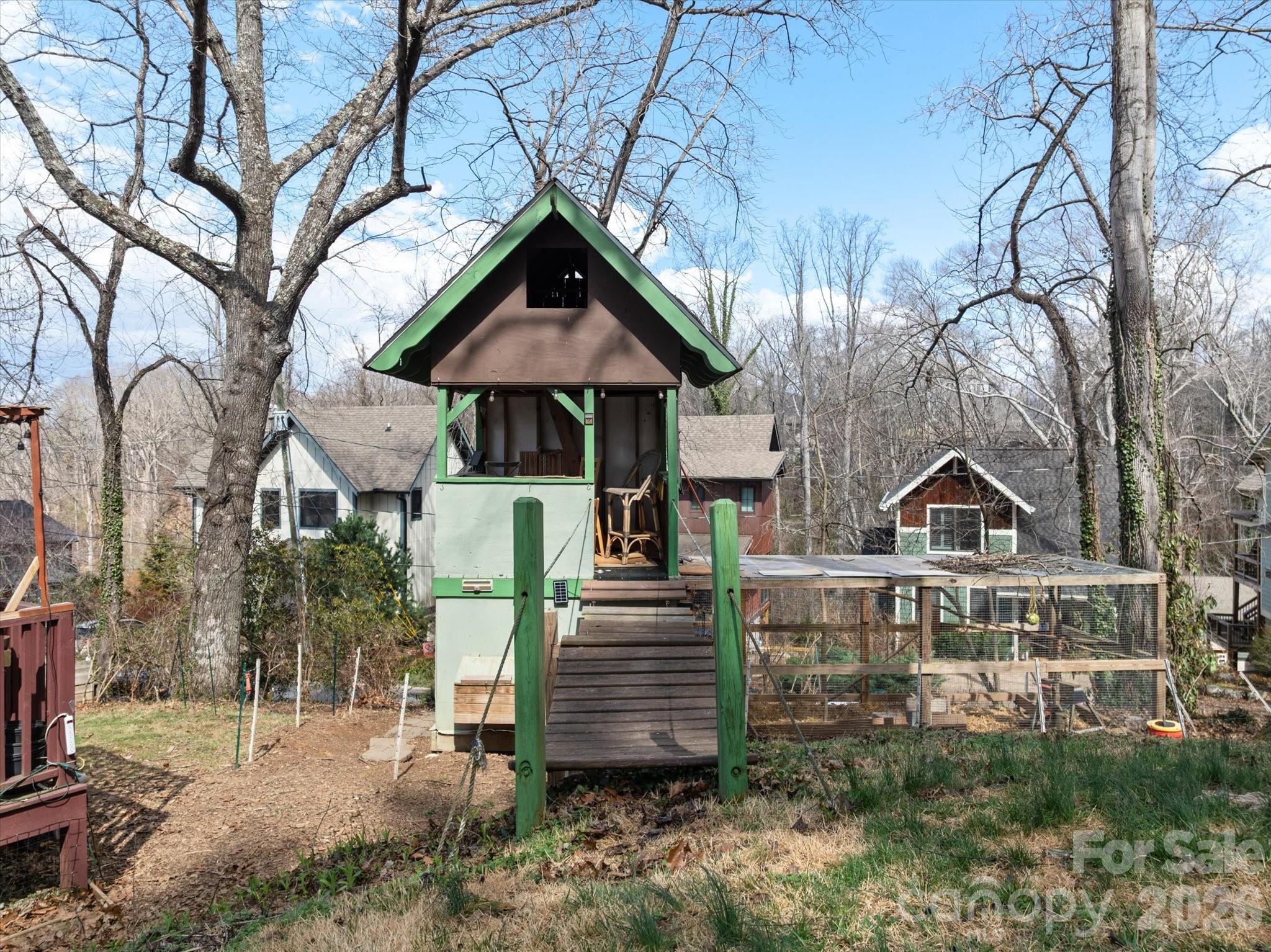 main property photo 38
