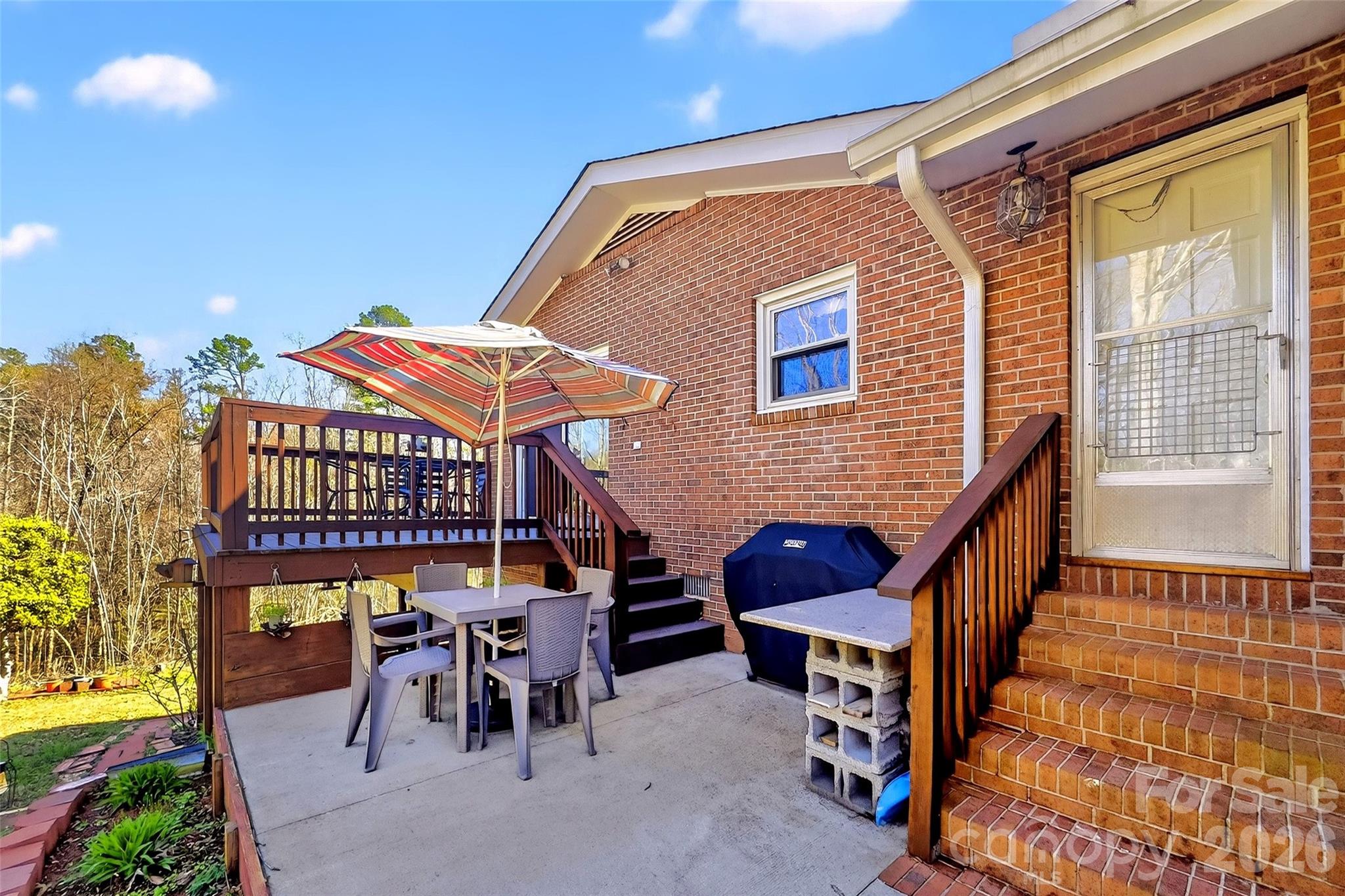 main property photo 18