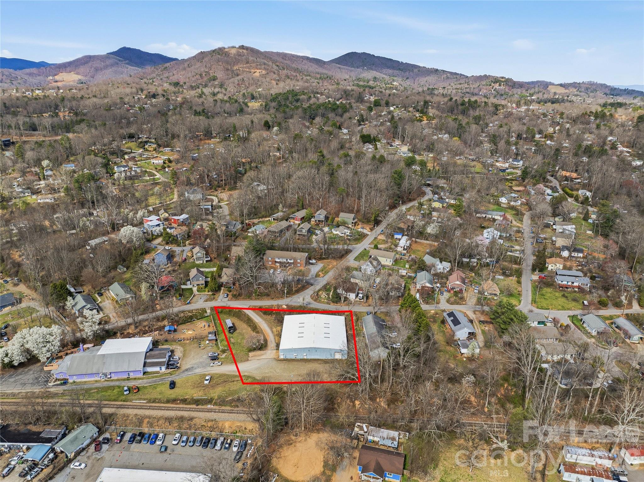 main property photo 16