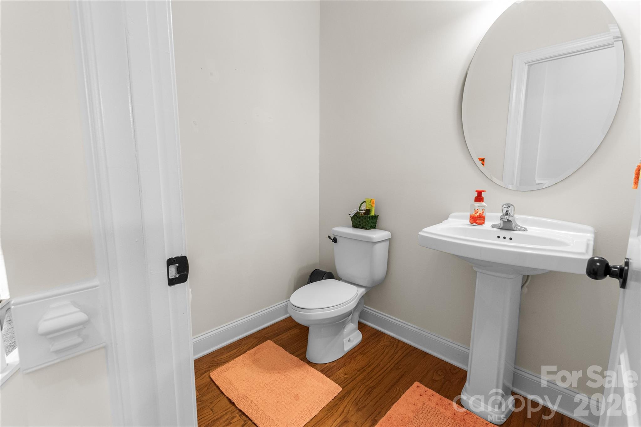 main property photo 16