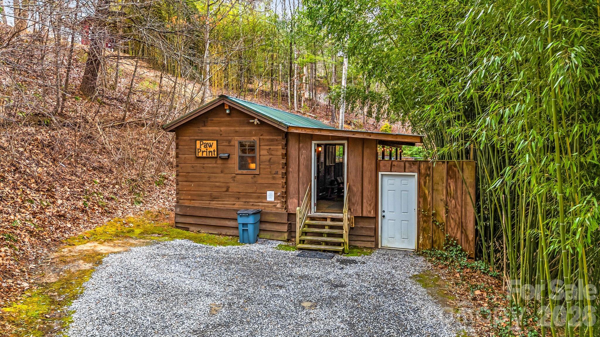 main property photo 40