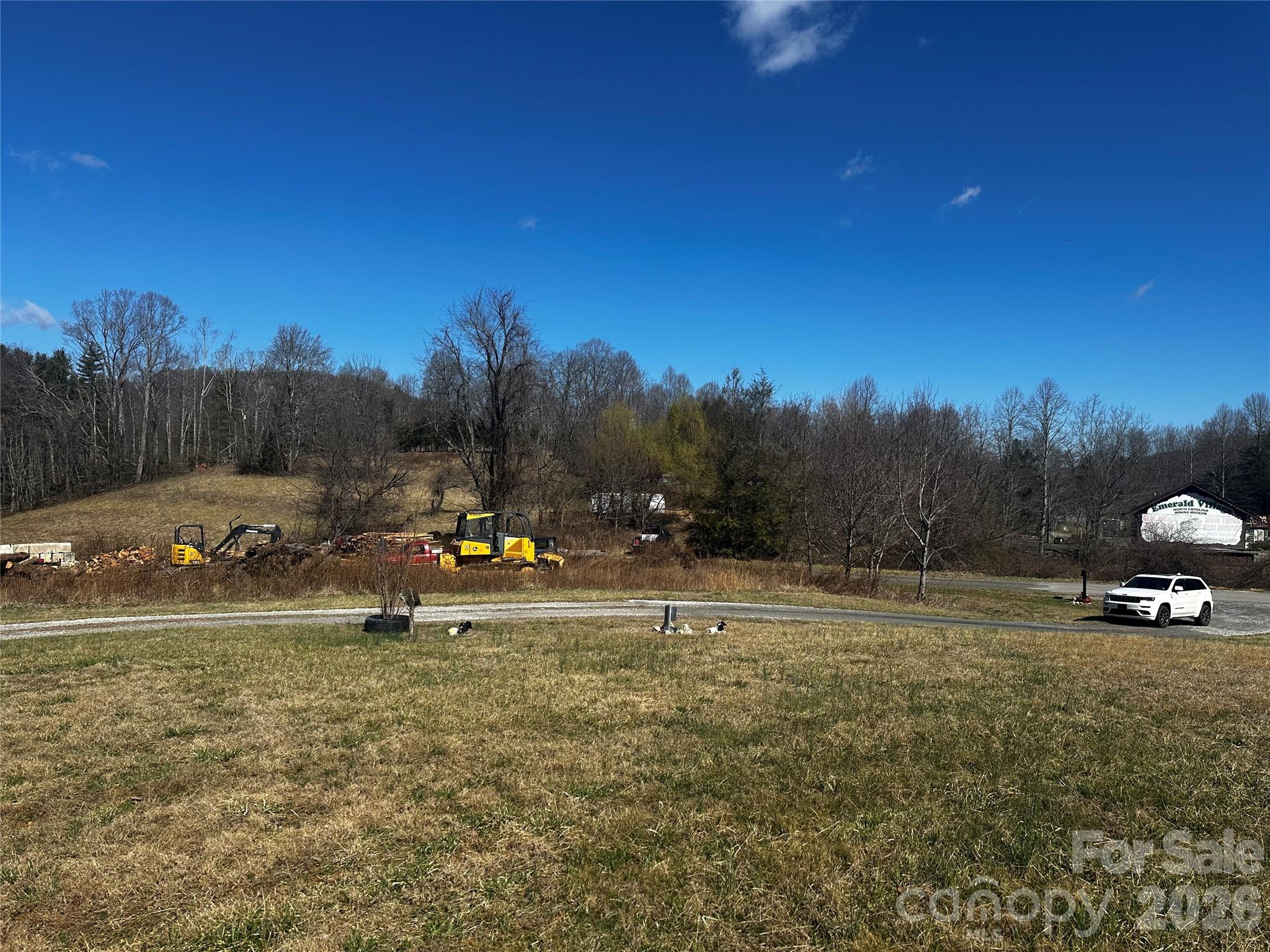 main property photo 4