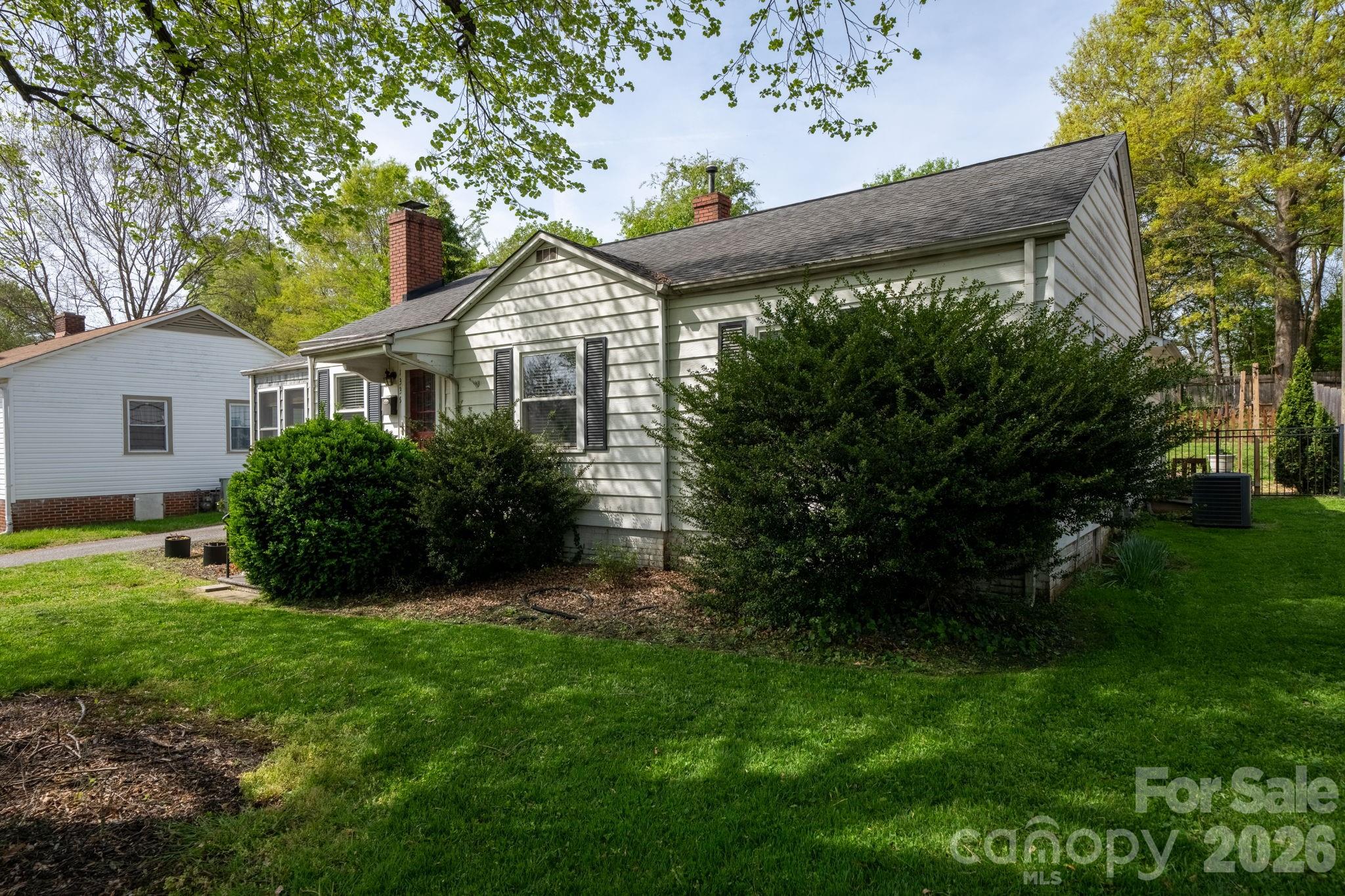 main property photo 25