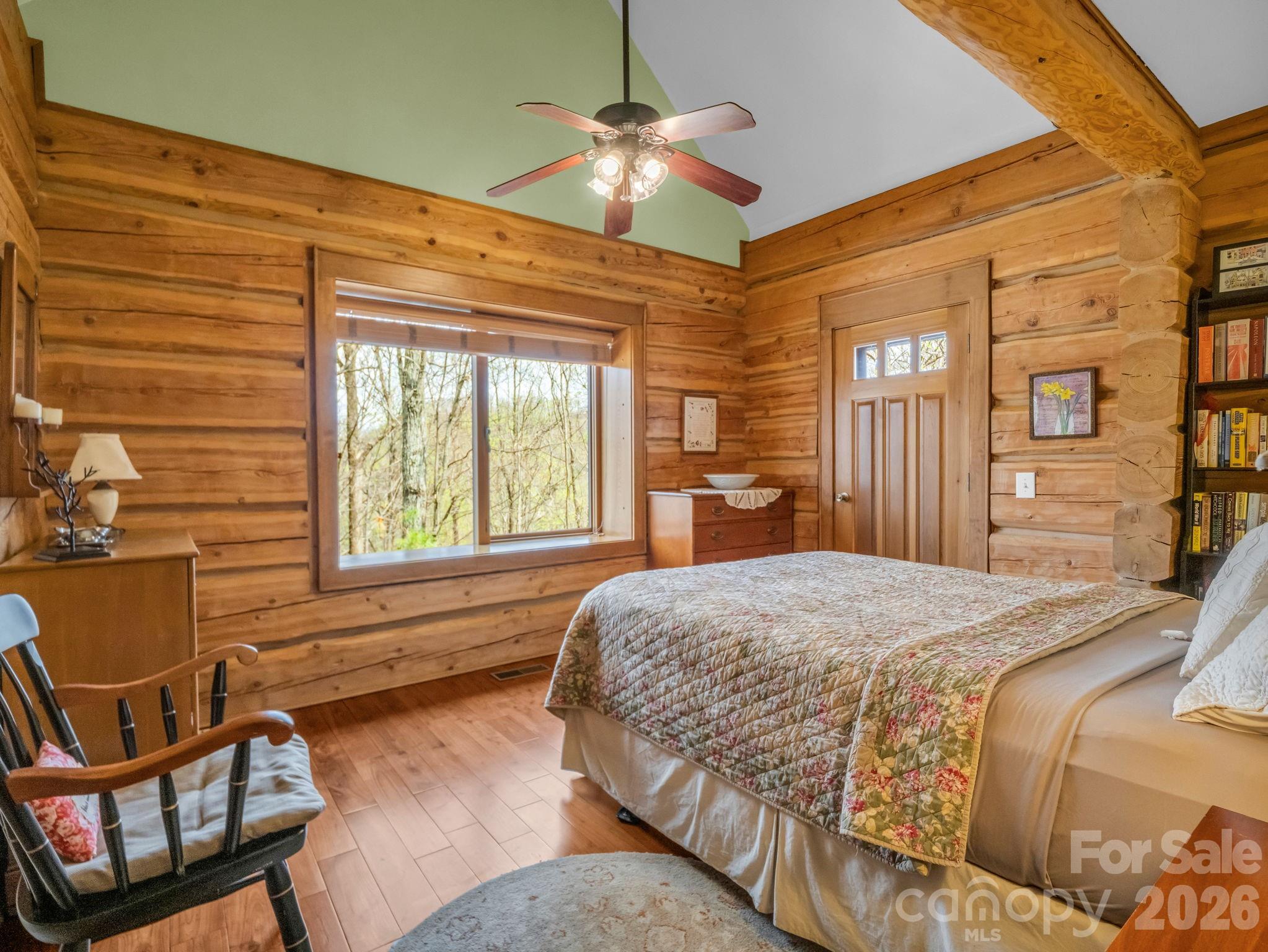 main property photo 17