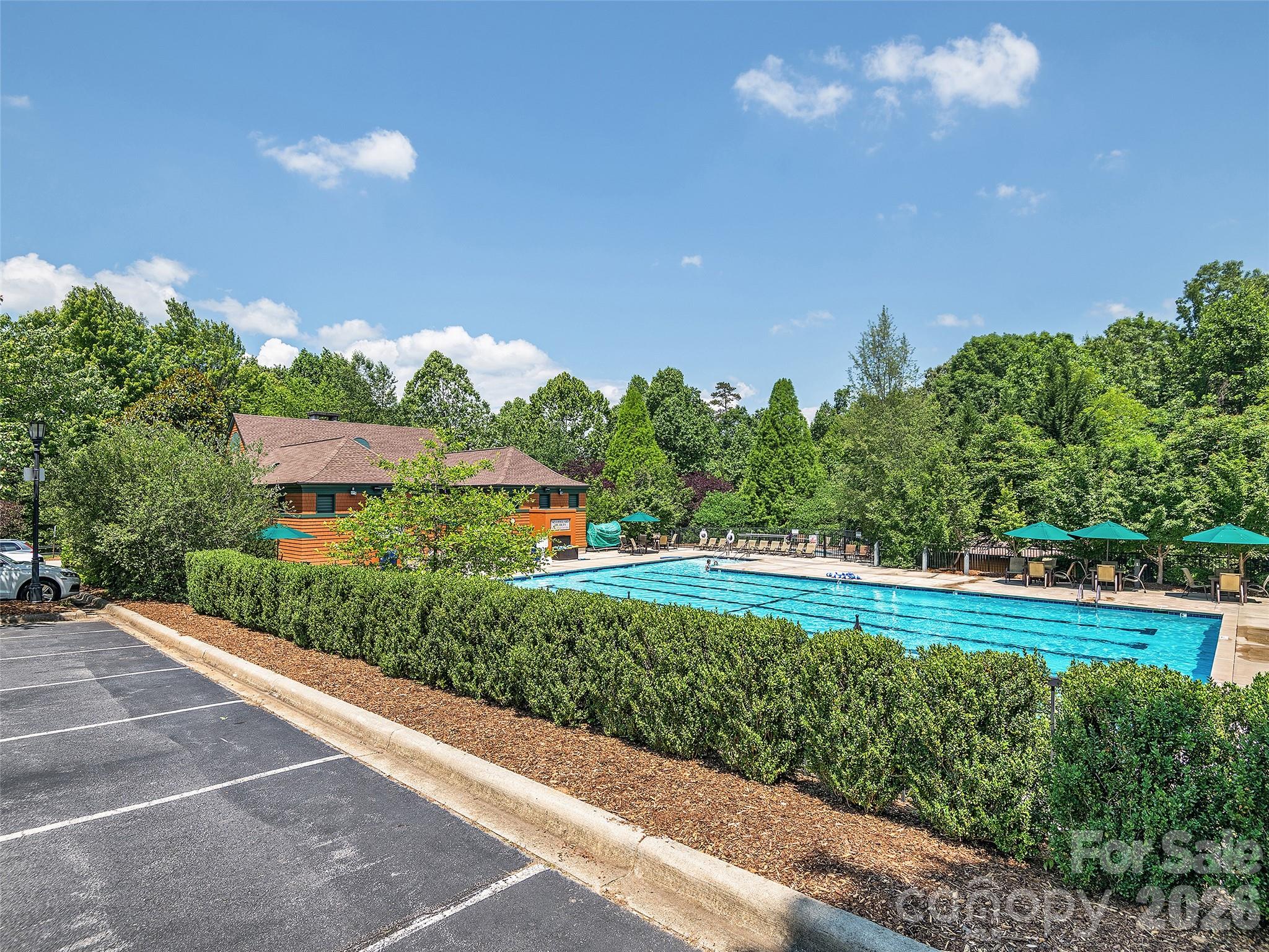 main property photo 44