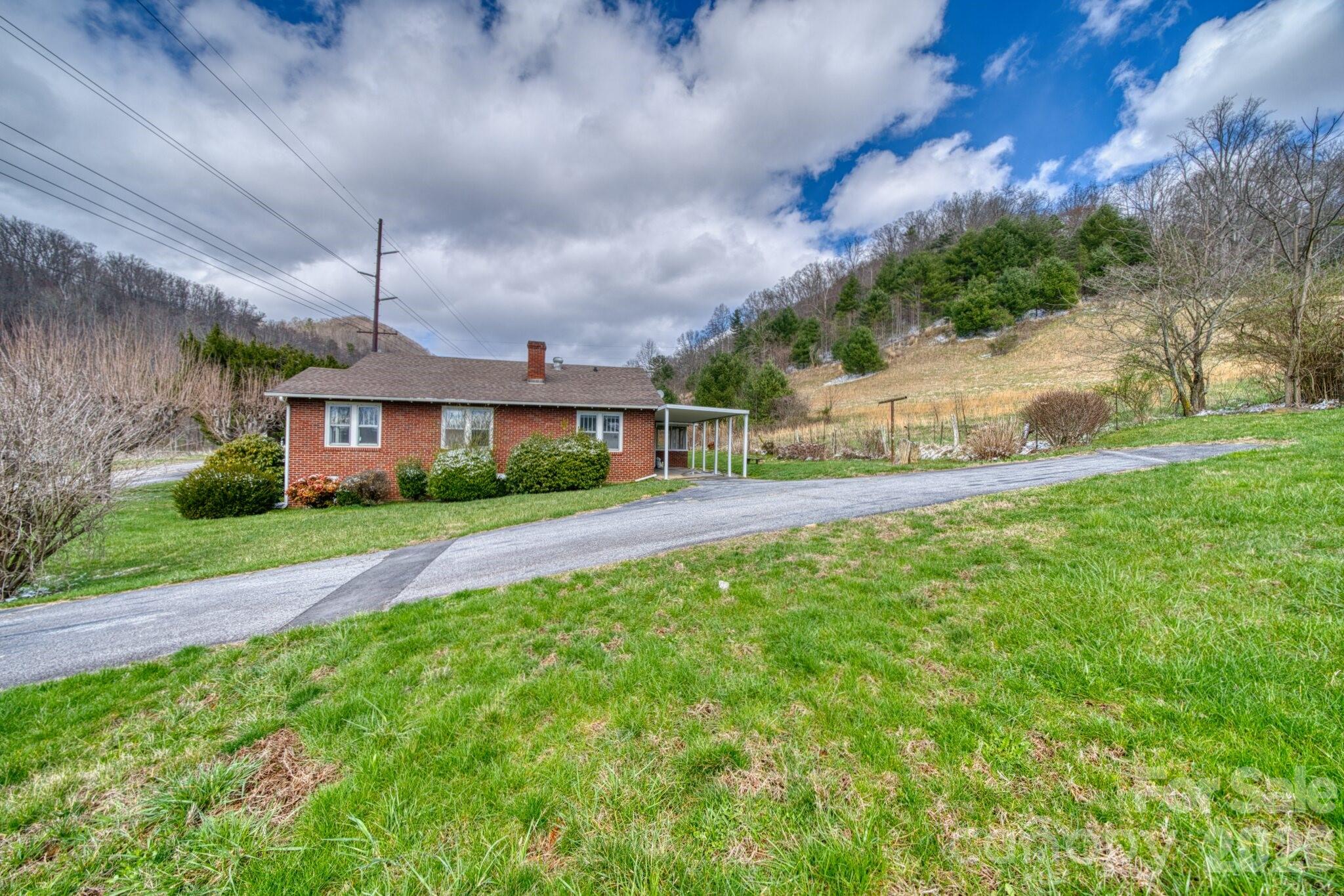 main property photo 3