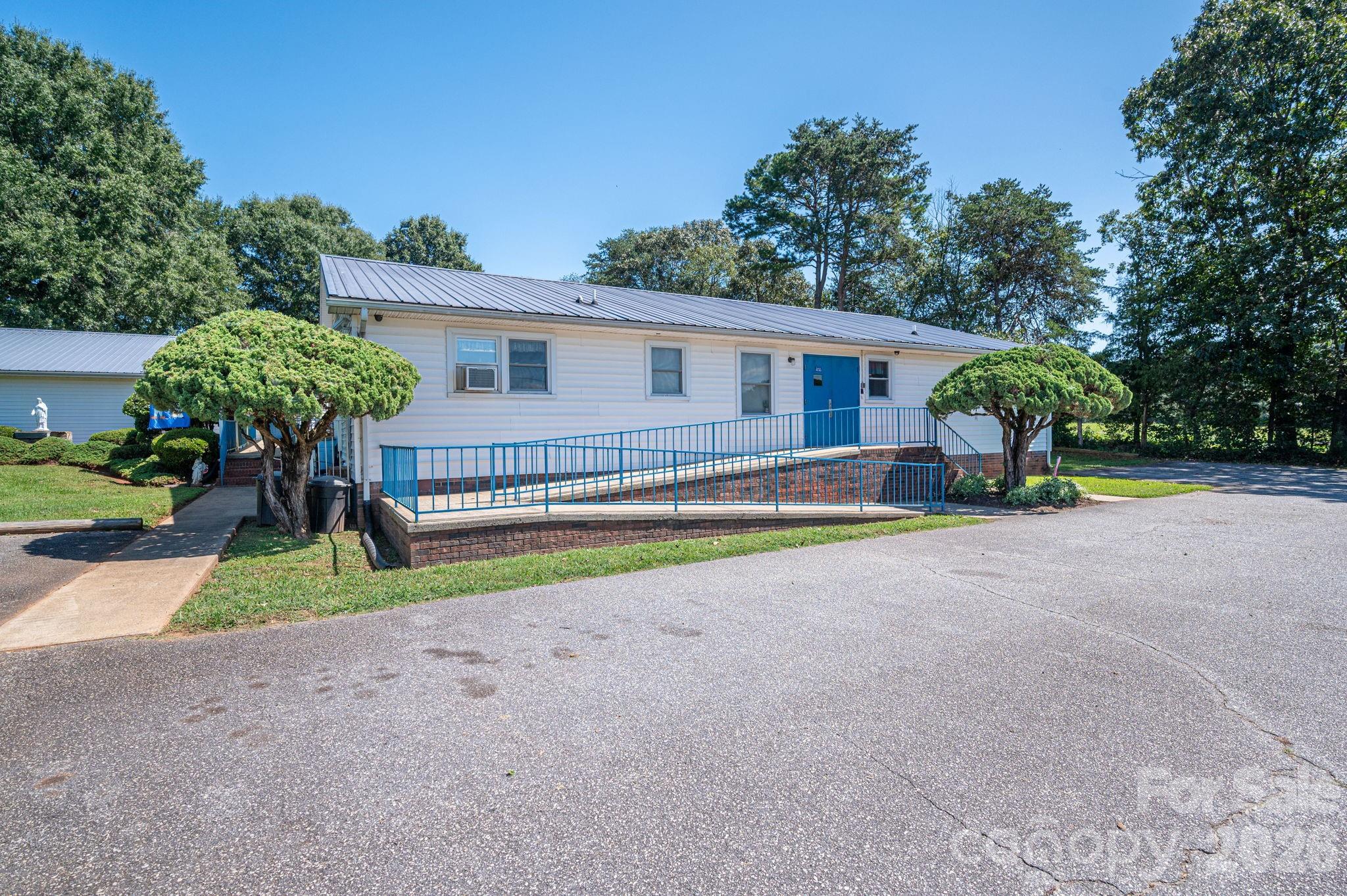 main property photo 43