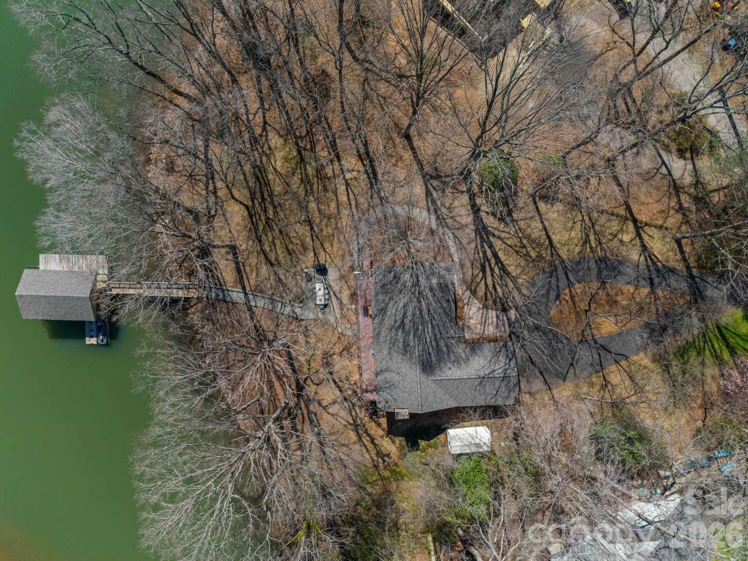 main property photo 30