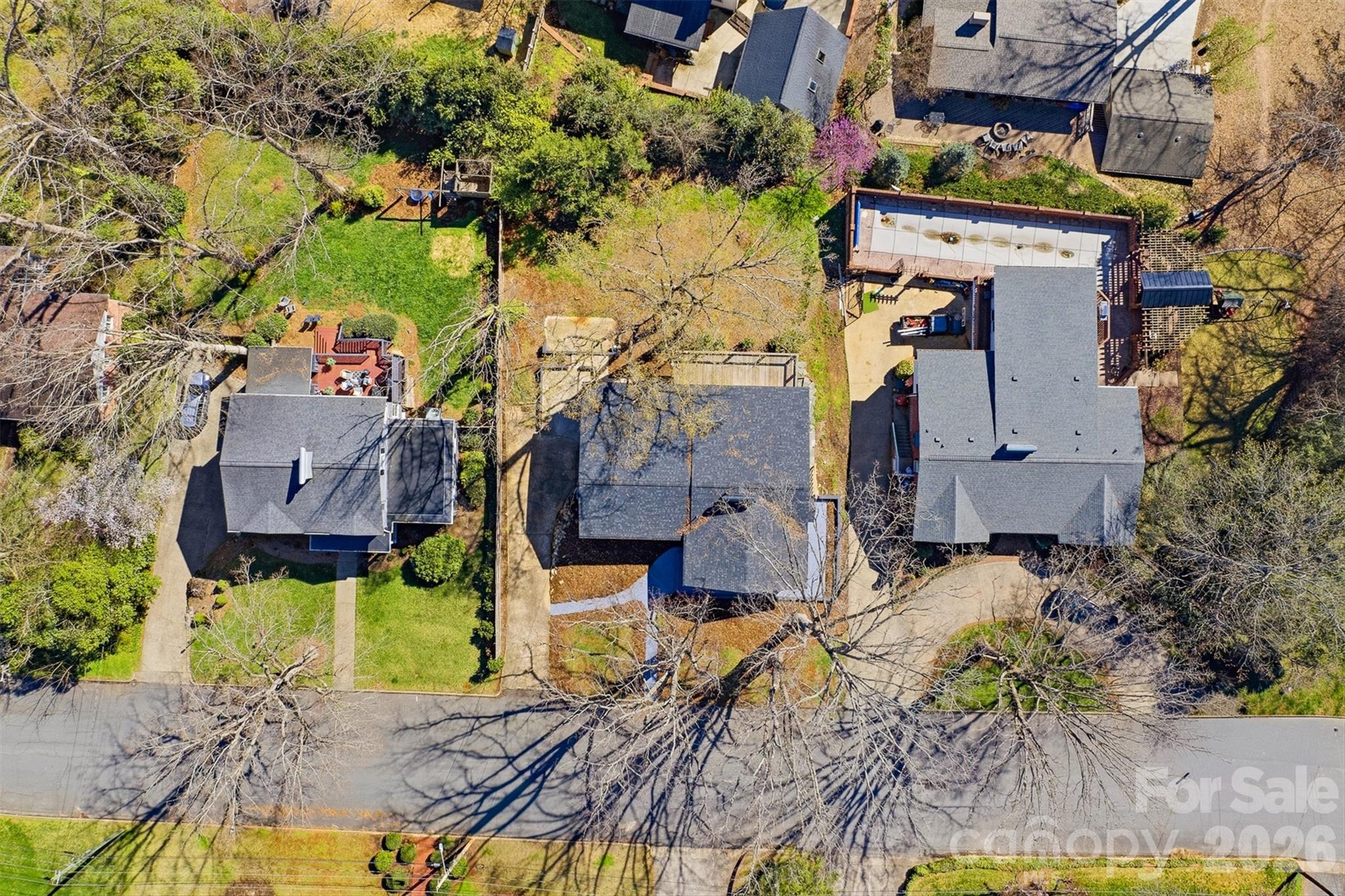 main property photo 47