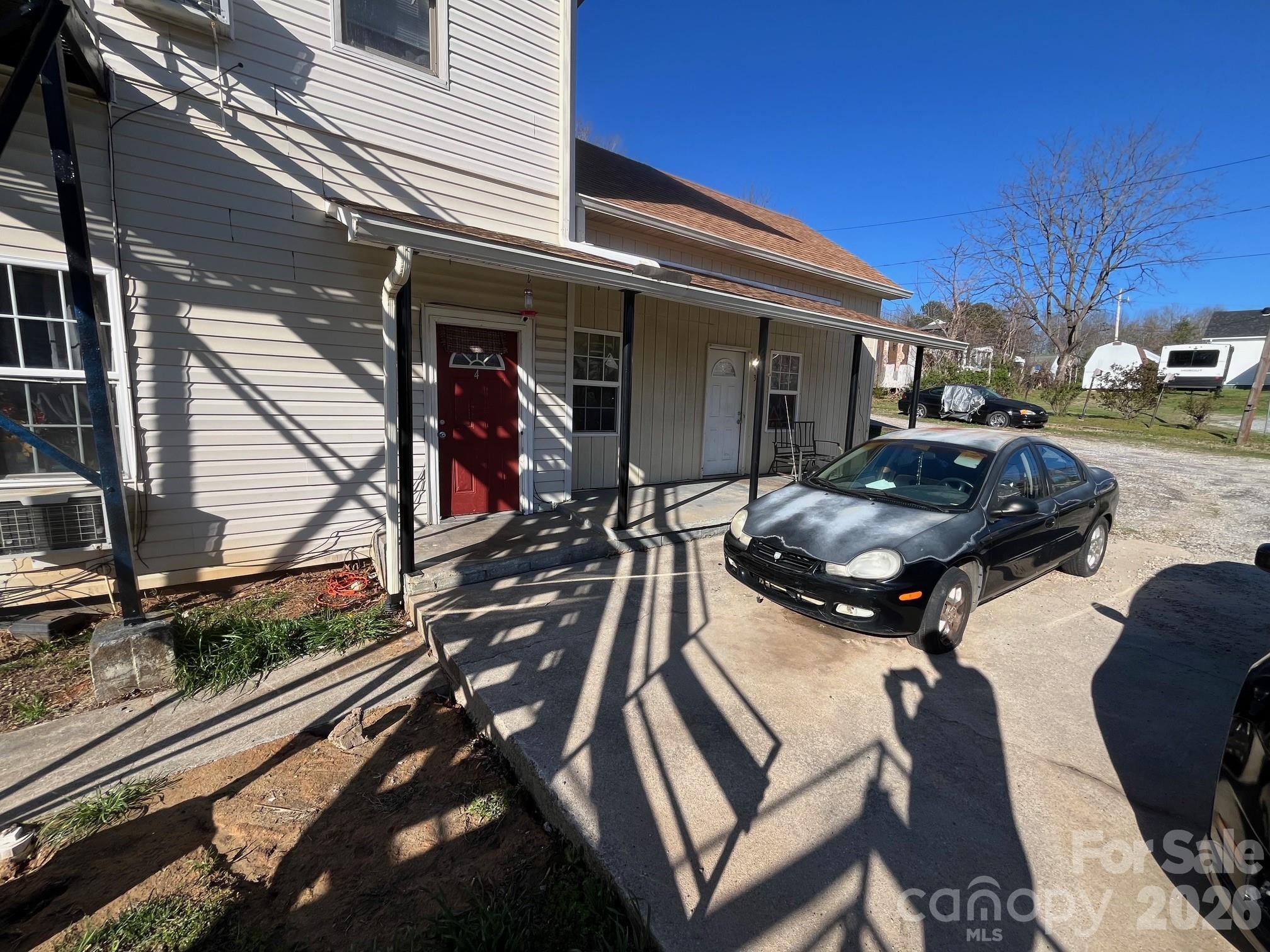 main property photo 8