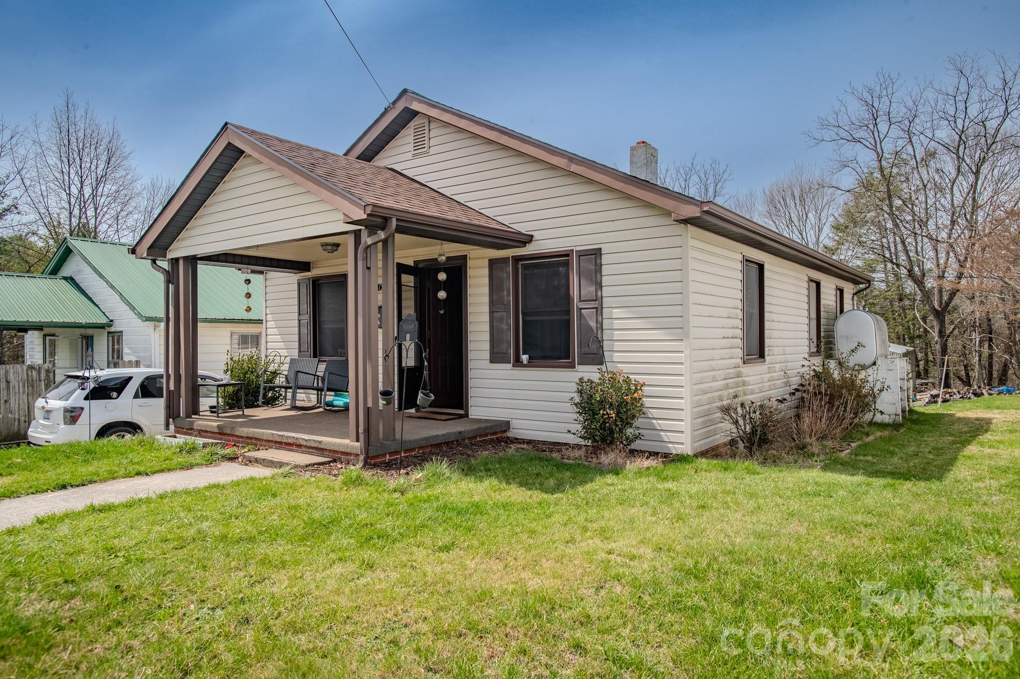 main property photo 8
