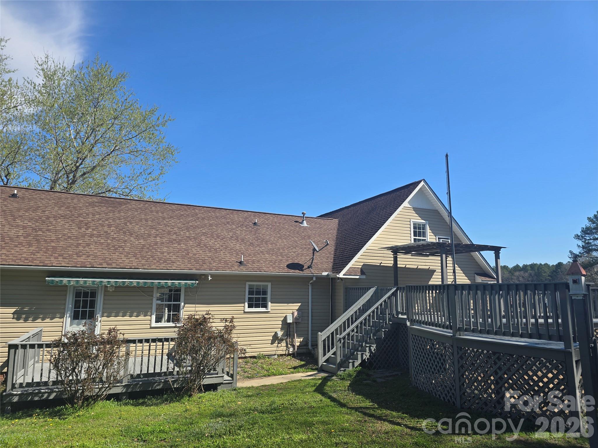 main property photo 39