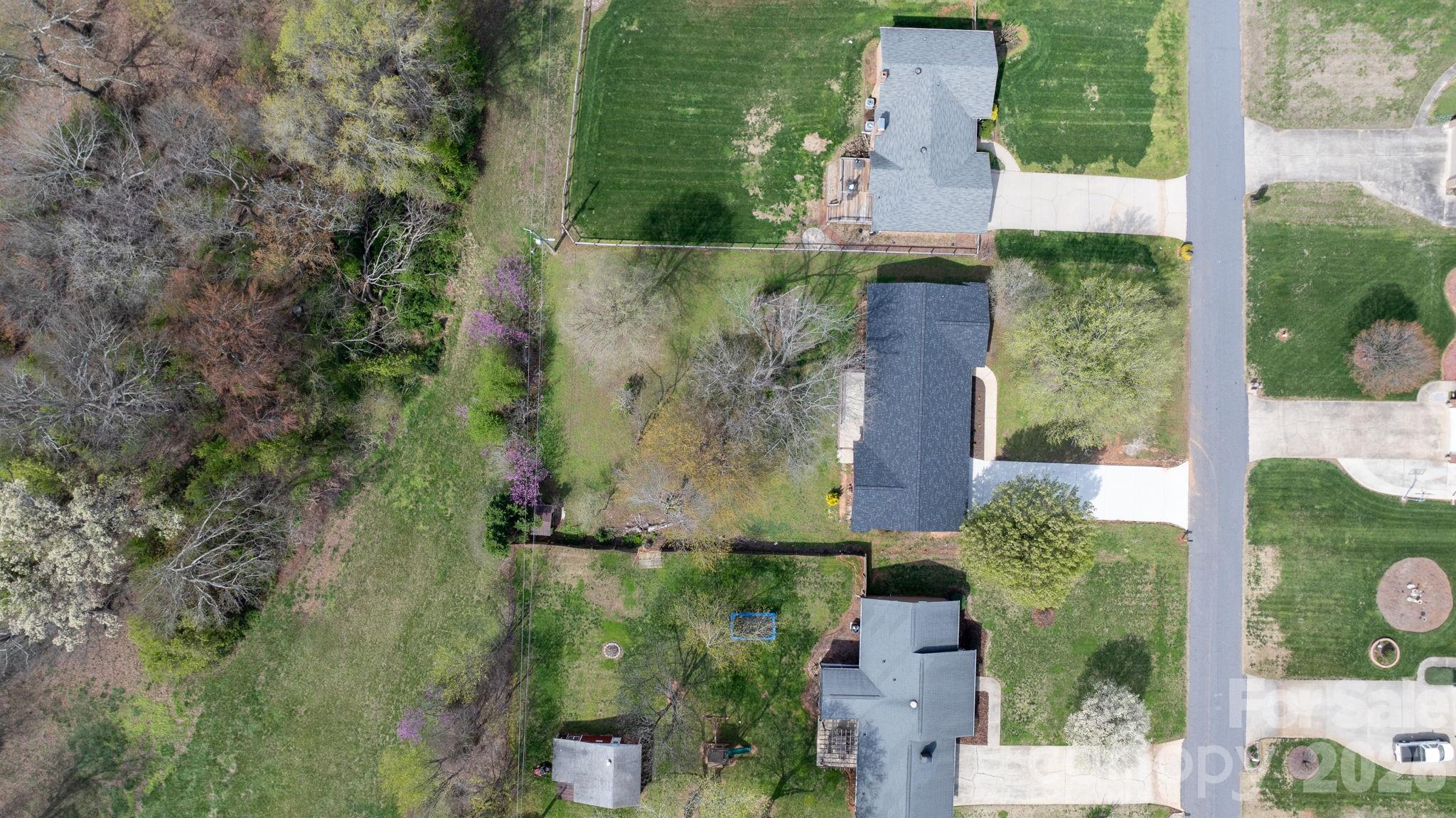 main property photo 36