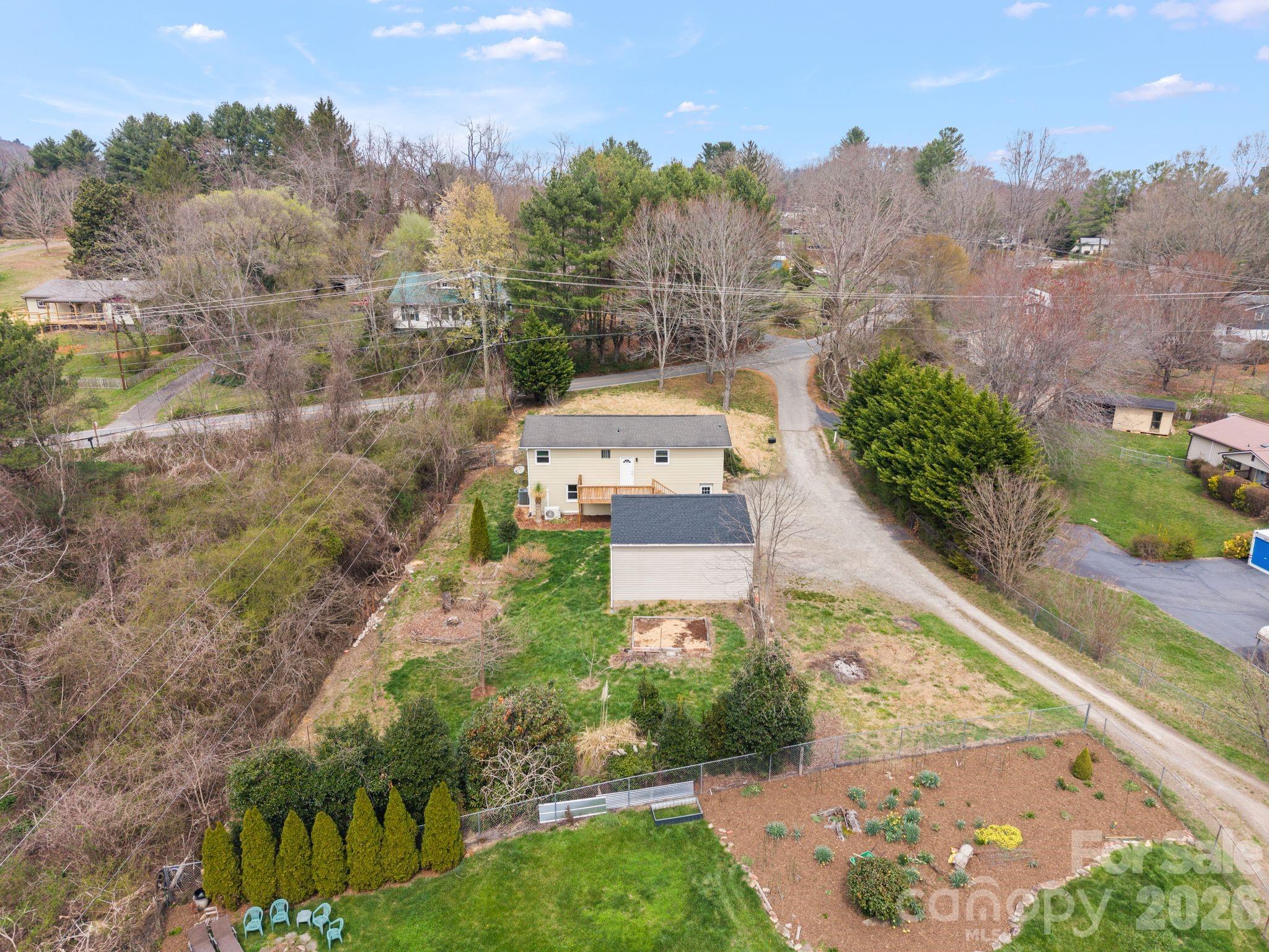 main property photo 37