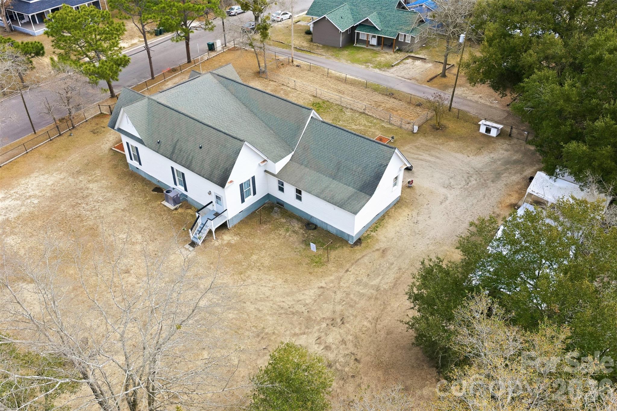 main property photo 27