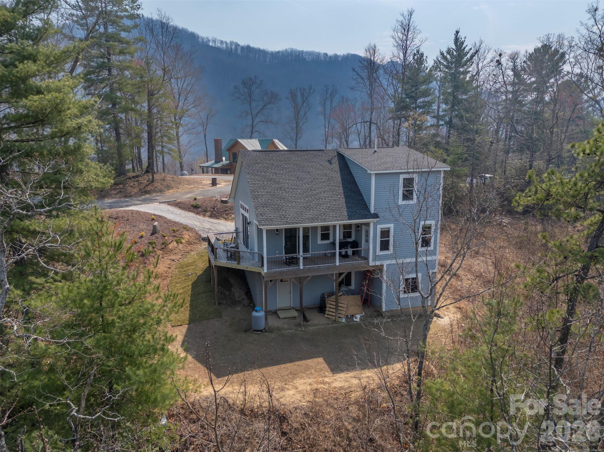 main property photo 40