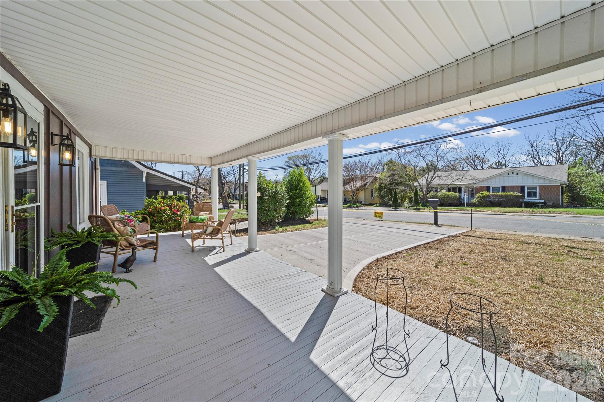 main property photo 13
