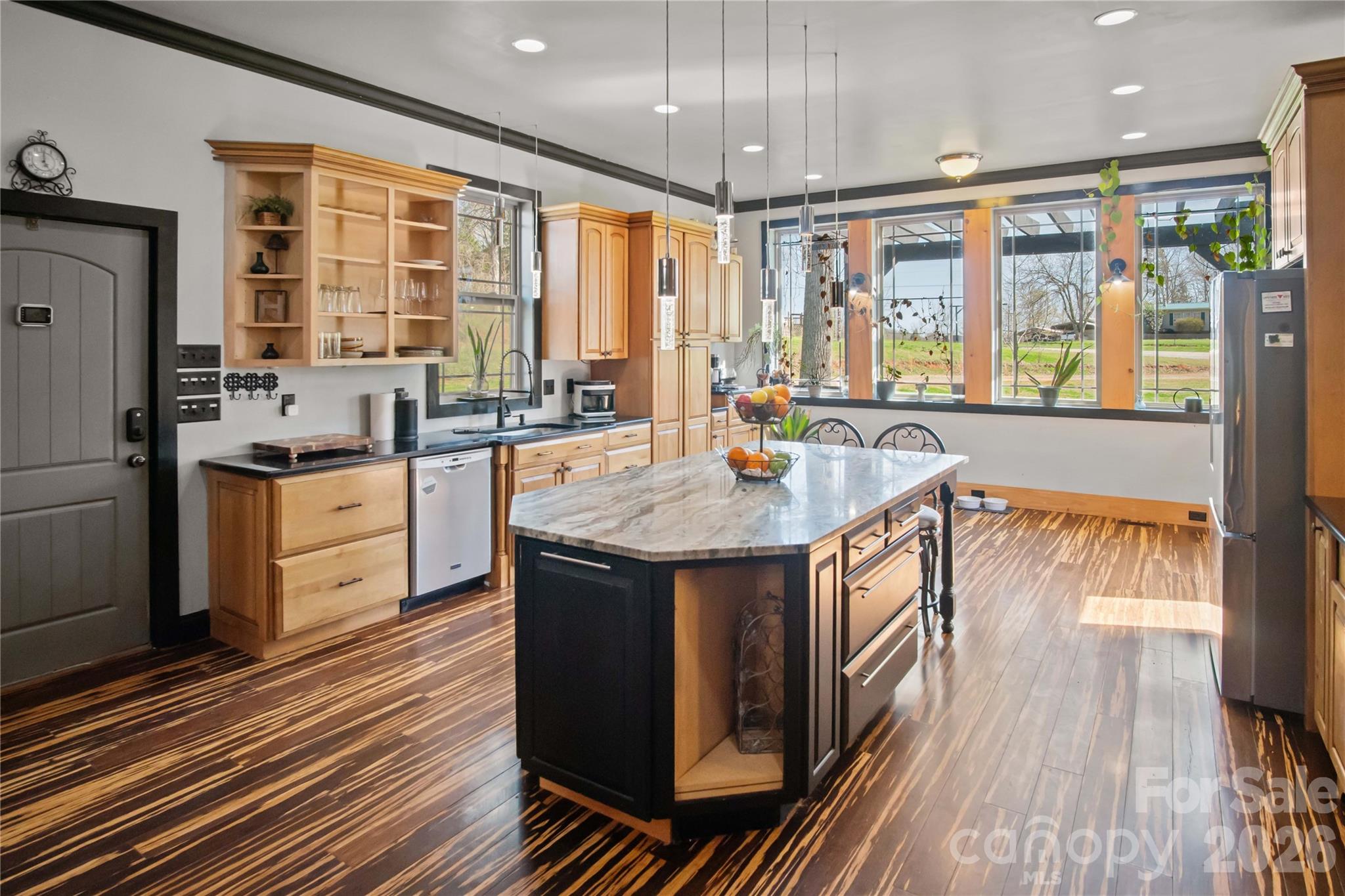 main property photo 17