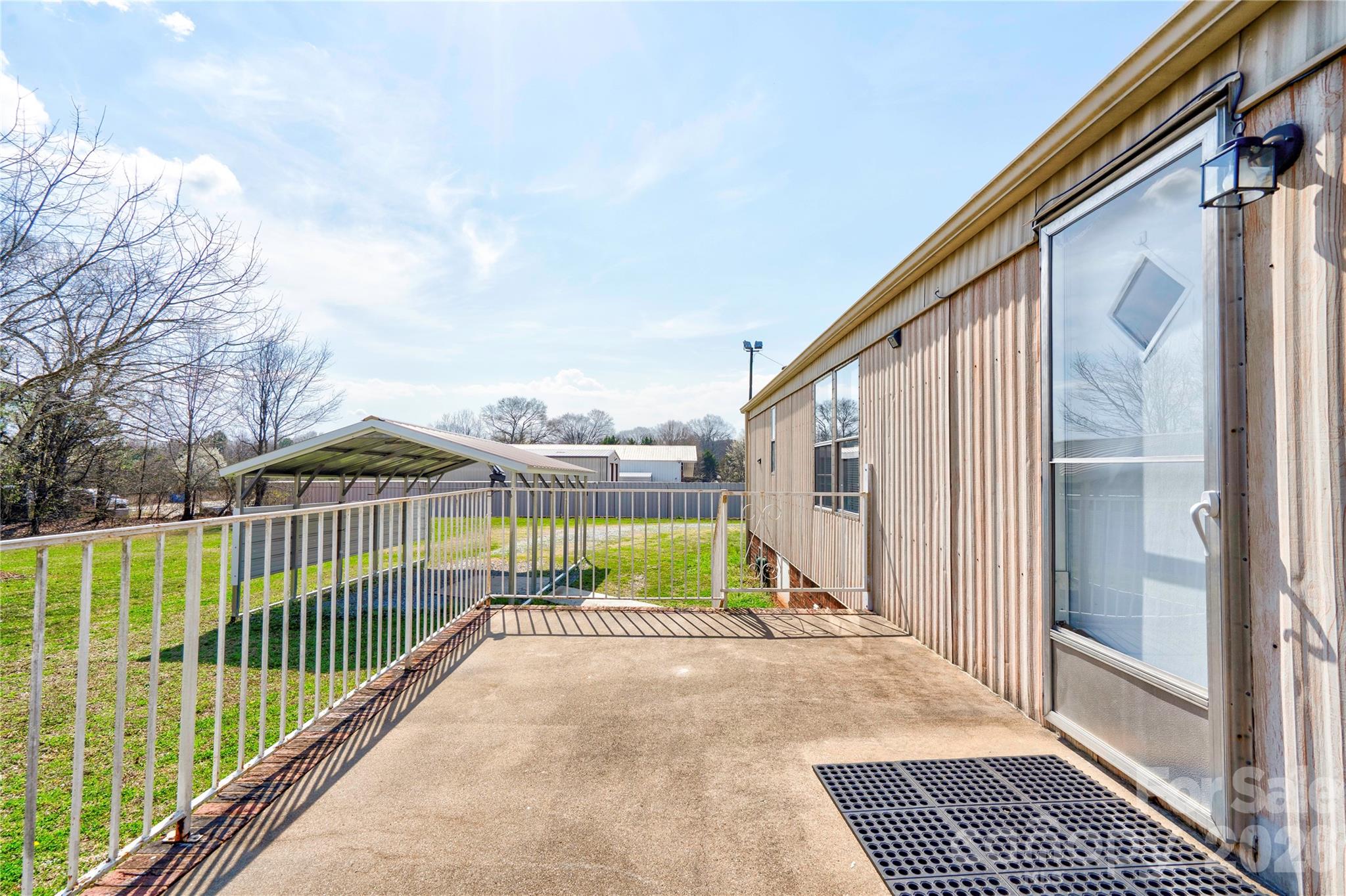 main property photo 33