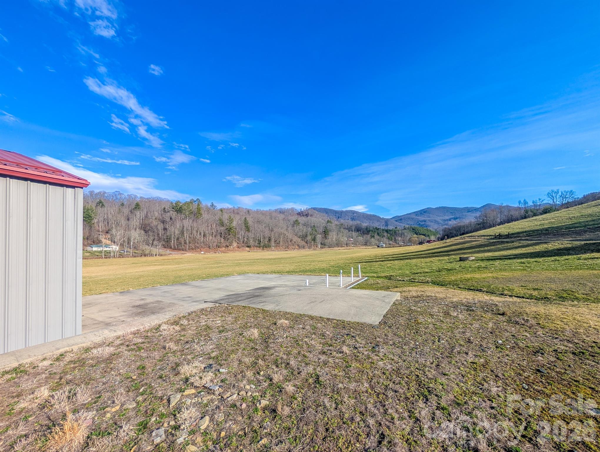 main property photo 8