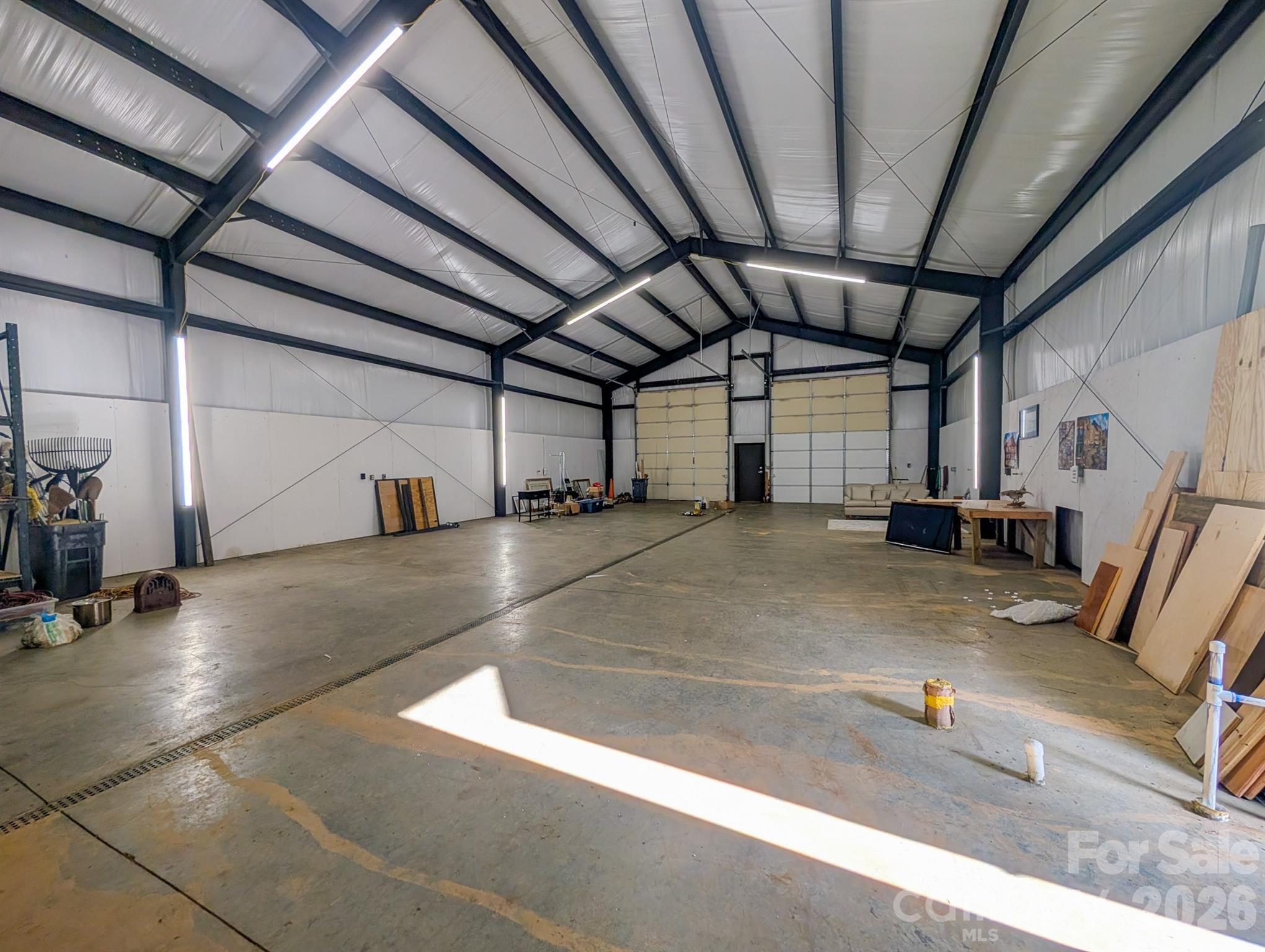 main property photo 9