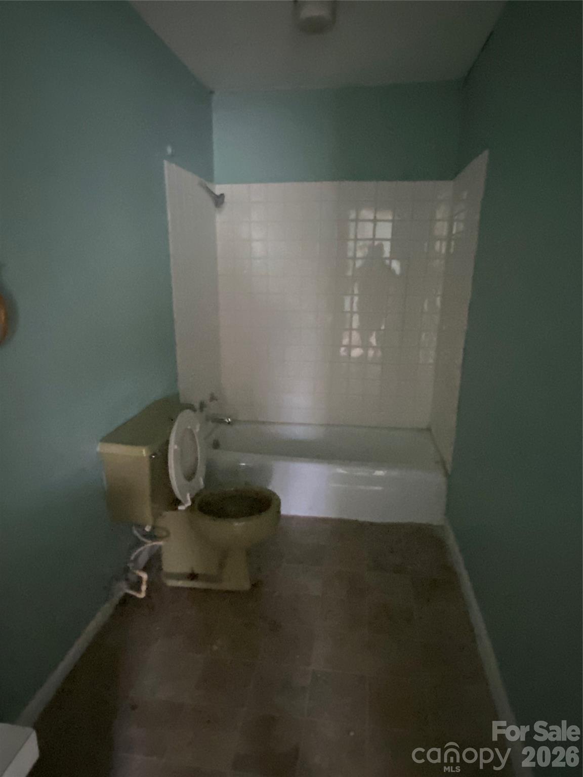 main property photo 16