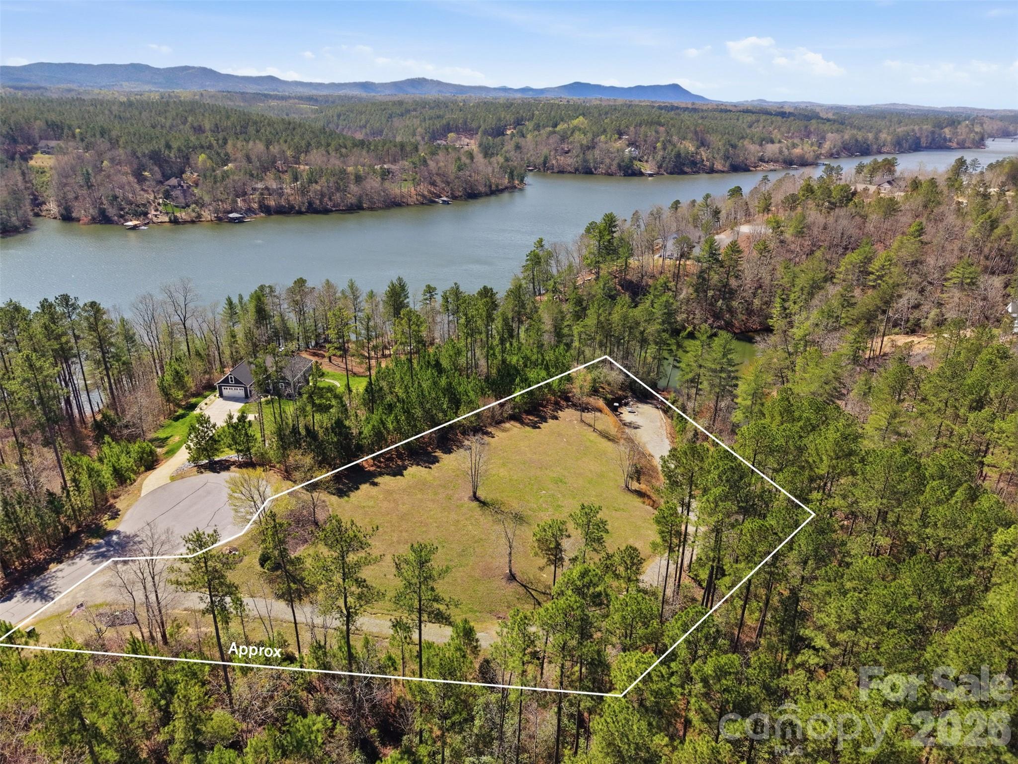 main property photo 4