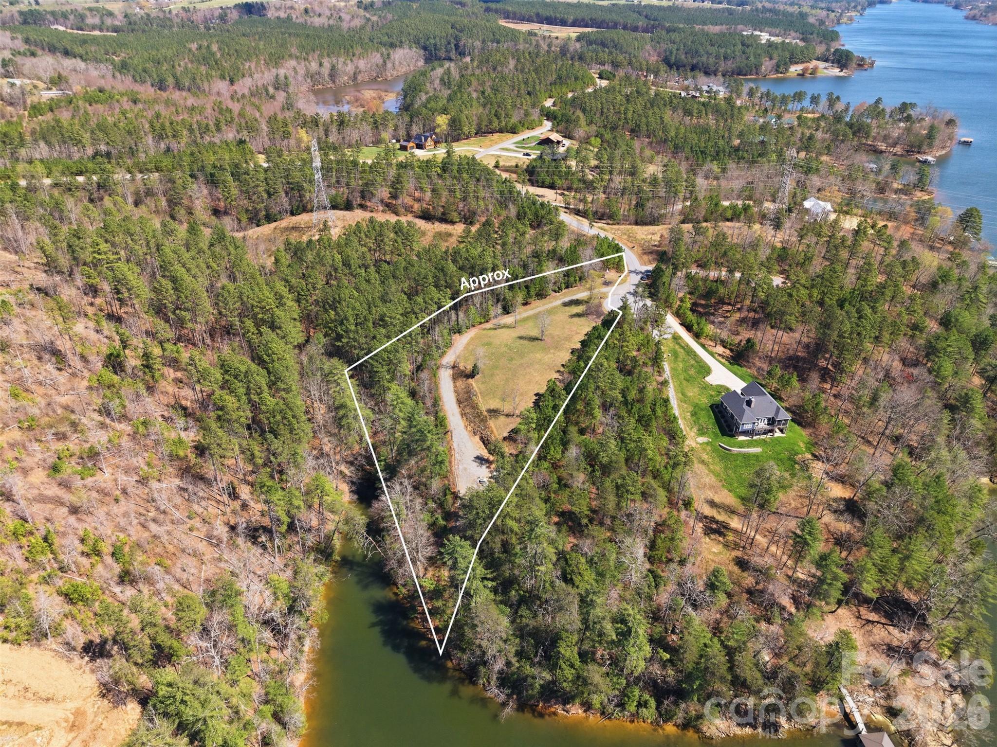 main property photo 8