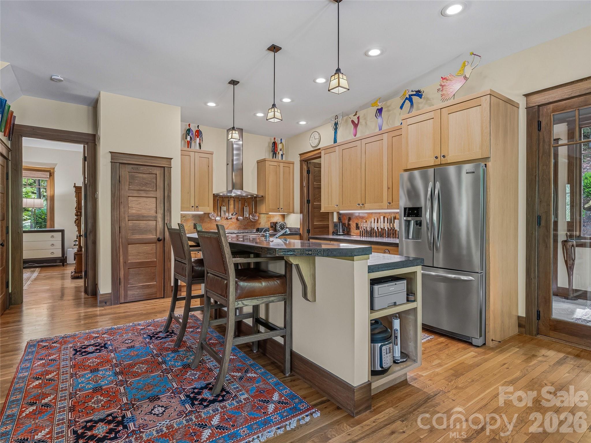 main property photo 13
