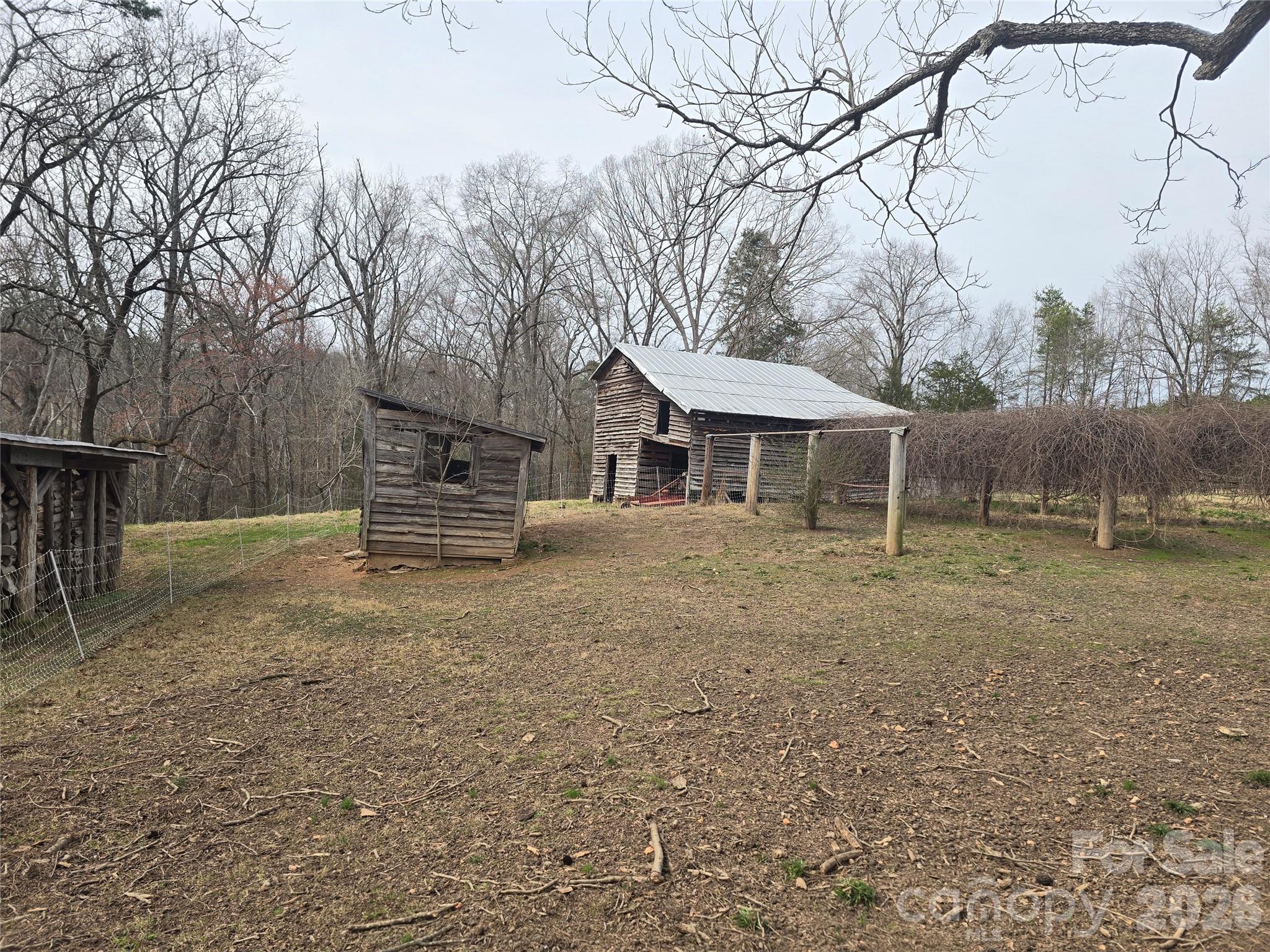 main property photo 37